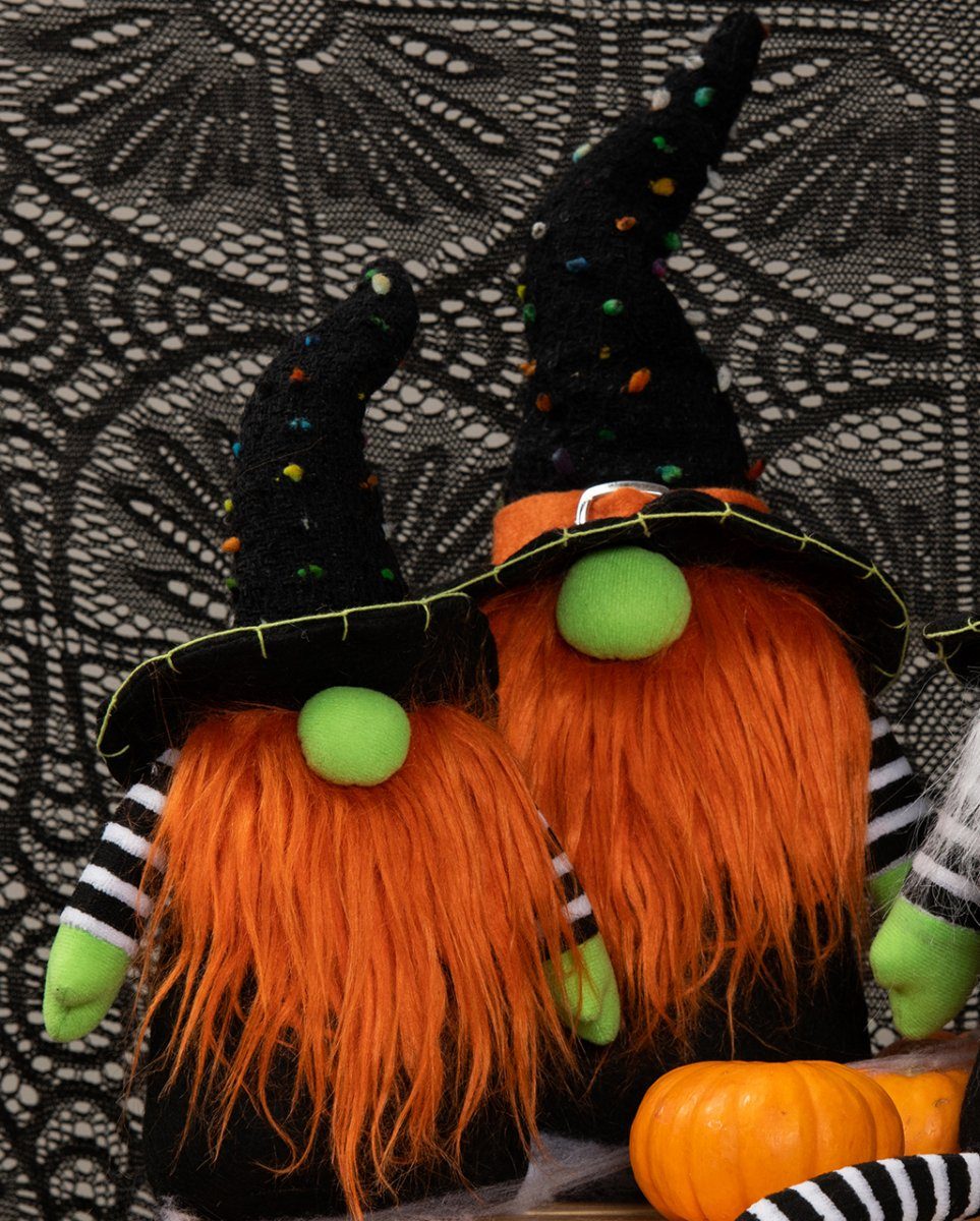 Horror-Shop Dekoobjekt Halloween Gnom aus Plüsch mit Hexenhut 31 cm als k