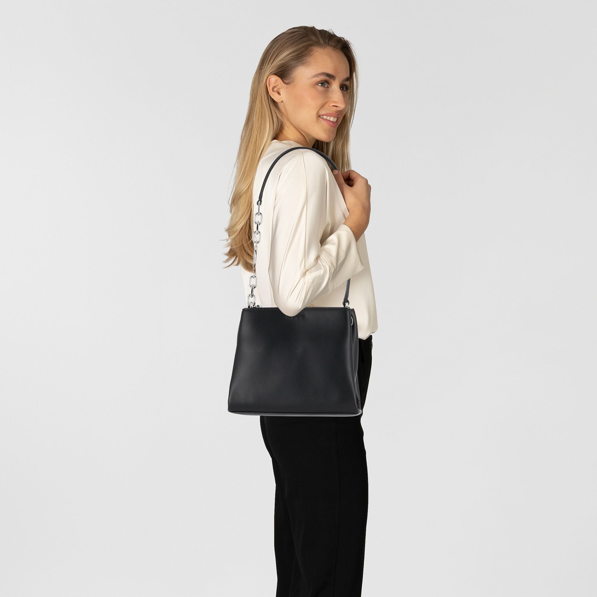 HUGO Schultertasche Freesia, Polyurethan günstig online kaufen