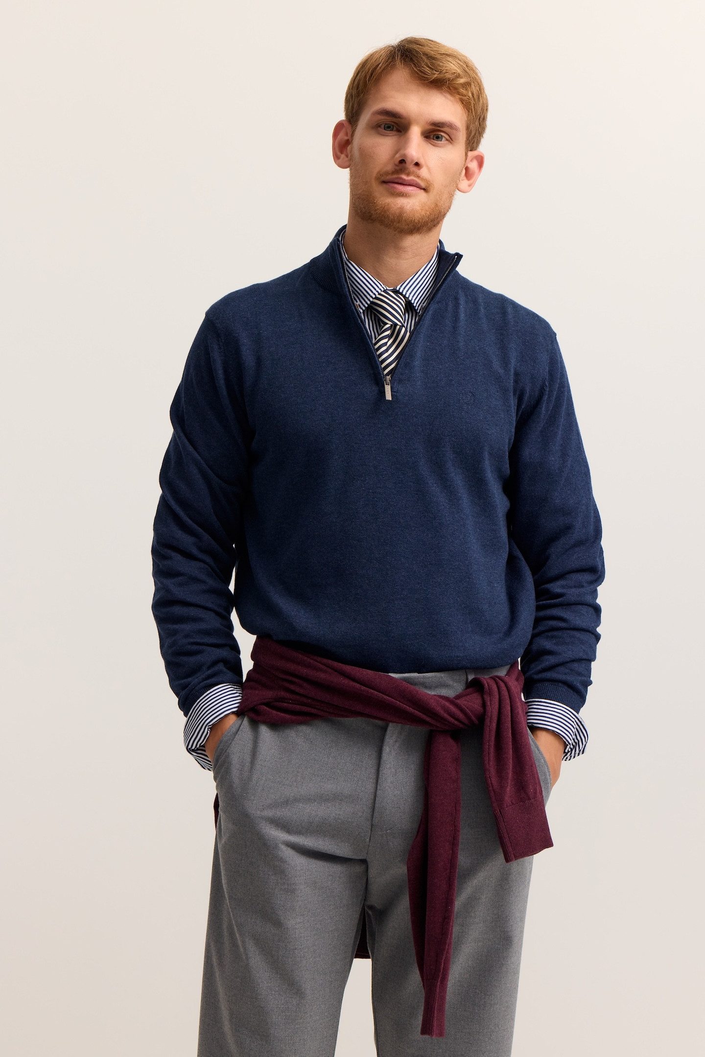 bugatti Troyer Regular Fit aus Baumwolle mit Reißverschluss