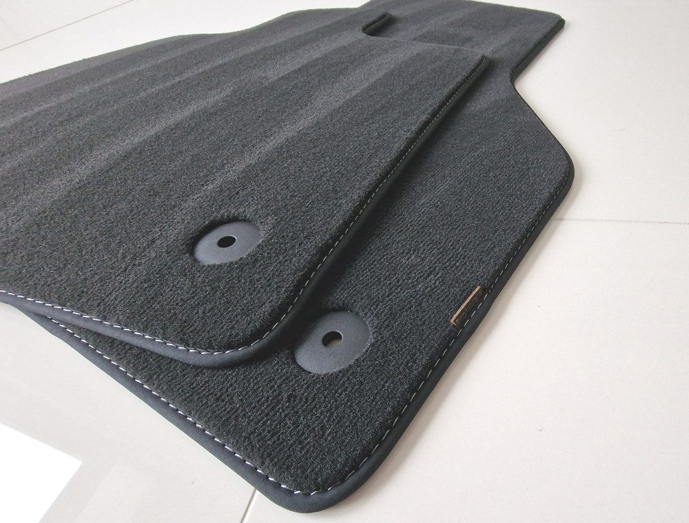 Profi Mats Passform-Fußmatten Velours Fussmatten für Mercedes-Benz SLK Roadster R172 2011-2020, Velours Fussmatten für Mercedes-Benz SLK Roadster R172 2011-2020