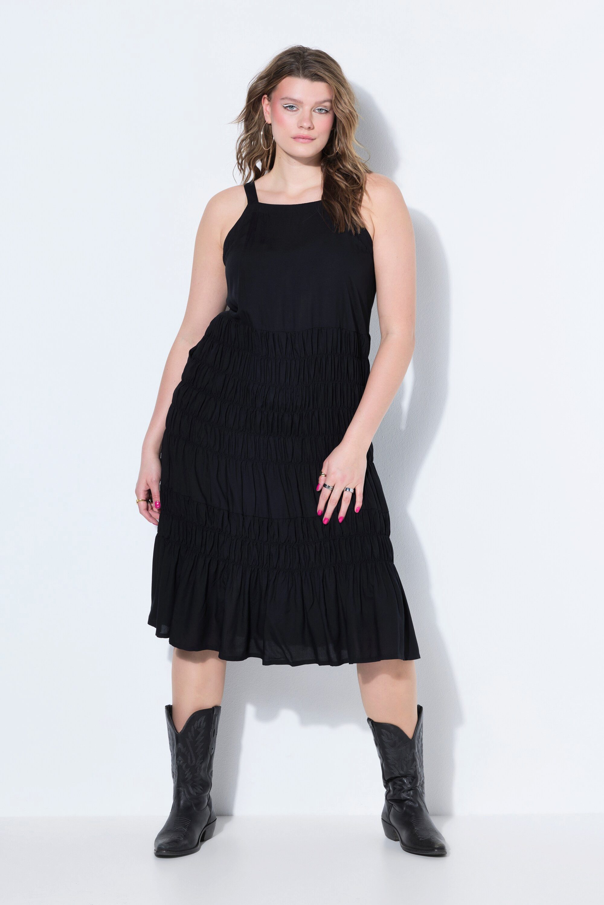 Studio Untold Maxikleid Midikleid ärmelloser A-Shape gesmokter Rock