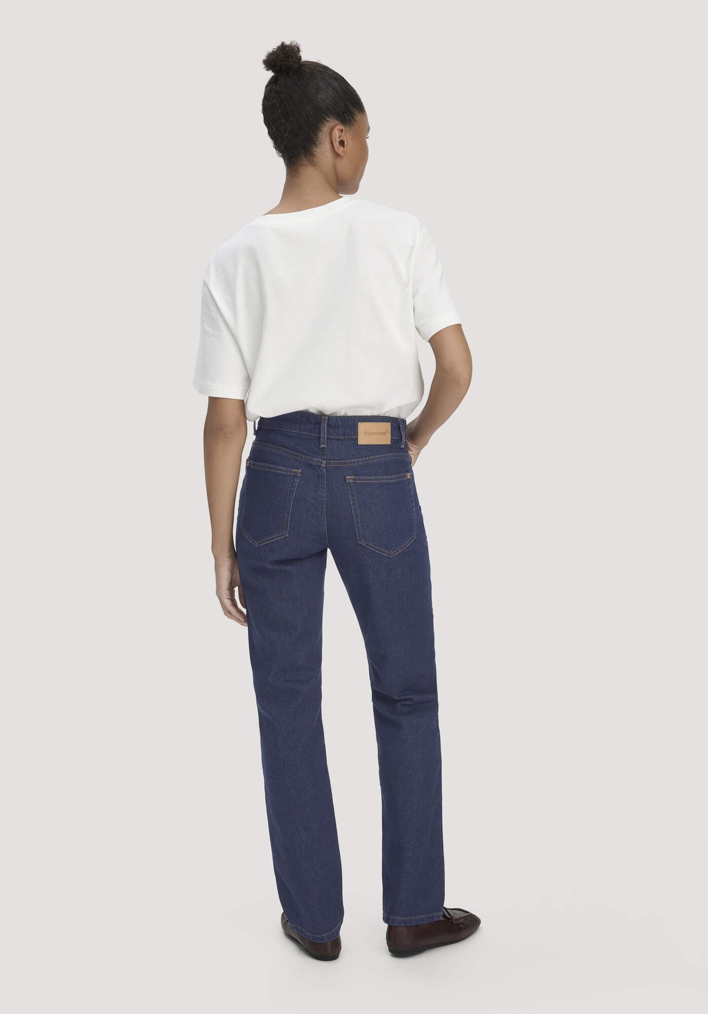 Hessnatur Bequeme Jeans MARIE Straight aus Bio-Denim (1-tlg) MARIE Straight aus Bio-Denim