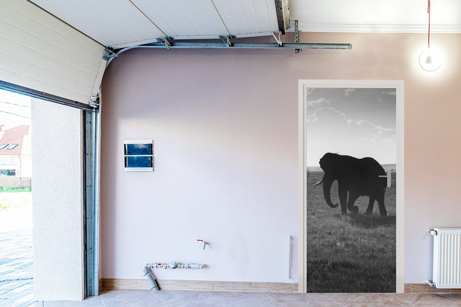 cm - und MuchoWow Einfarbig Schwarz weiß, 75x205 - Elefant St), Fototapete Türtapete Türaufkleber, für Tür, - bedruckt, (1 Tiere Matt,