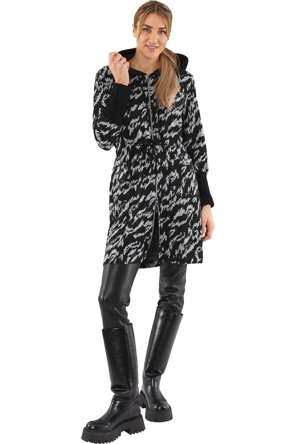 Estefania for woman Strickkleid 193-5605, in Jaquard mit Kapuze und Reißverschluss Zugband an Kapuze und Taille, 2 Taschen