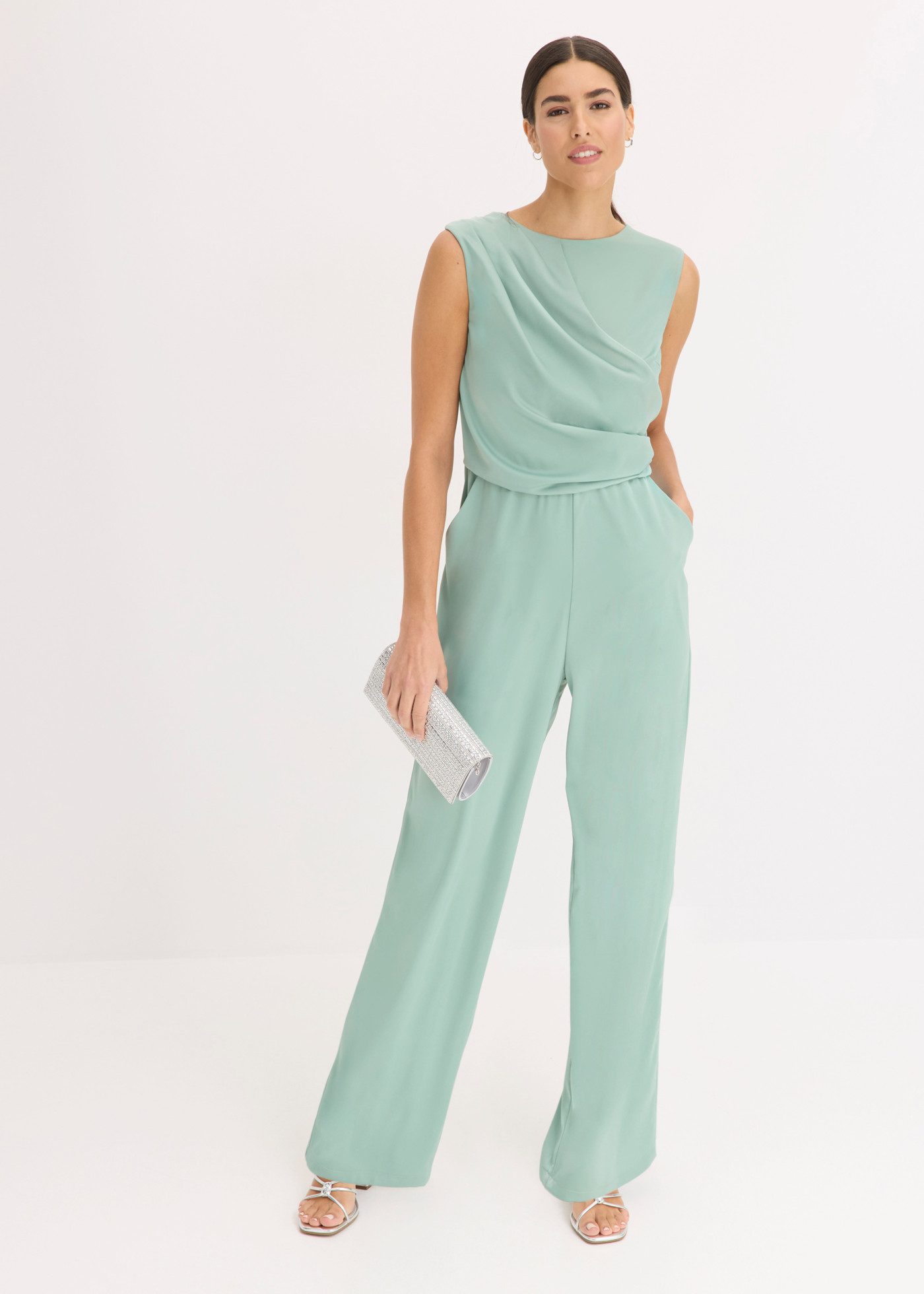 bonprix Overall leicht glänzender Satin, Drapierung im Oberteil, weites Hosenbein