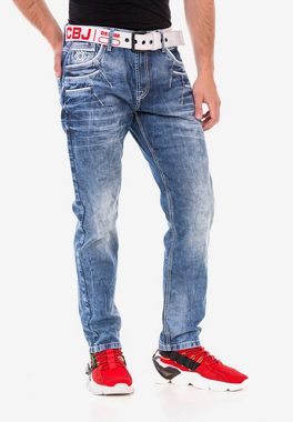 Cipo & Baxx Bequeme Jeans mit trendigen Zierelementen