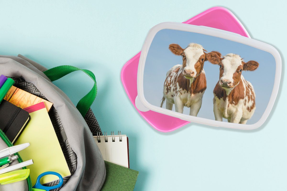 MuchoWow Lunchbox Erwachsene, - Kinder, Himmel Kühe rosa Brotbox Bauernhof Brotdose Snackbox, Porträt, (2-tlg), für Kunststoff Kunststoff, - Mädchen, - - Tiere