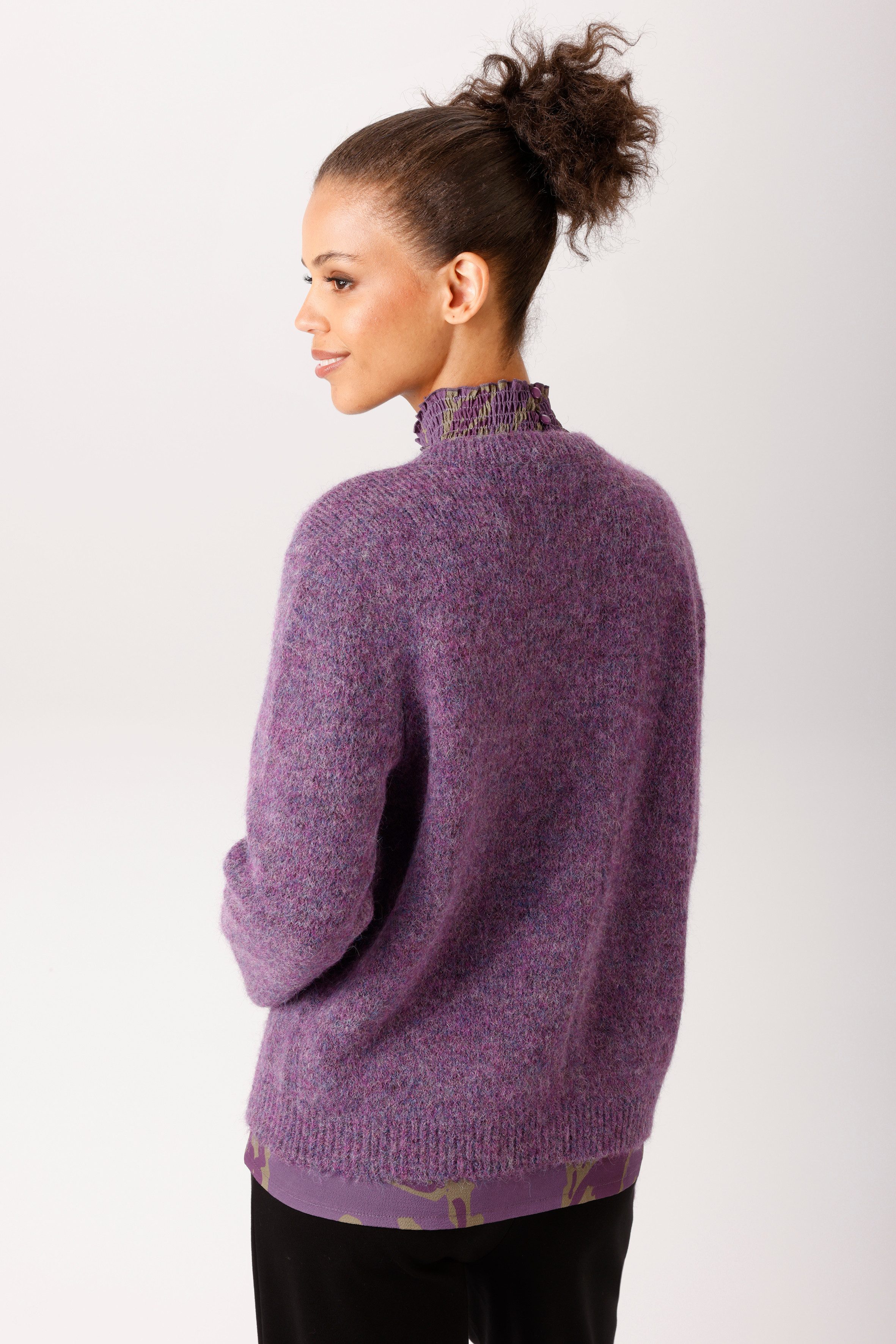 Aniston CASUAL Strickjacke aus bunt meliertem, flauschig weichem Garn - NEUE KOLLEKTION – Bild 2 von 5