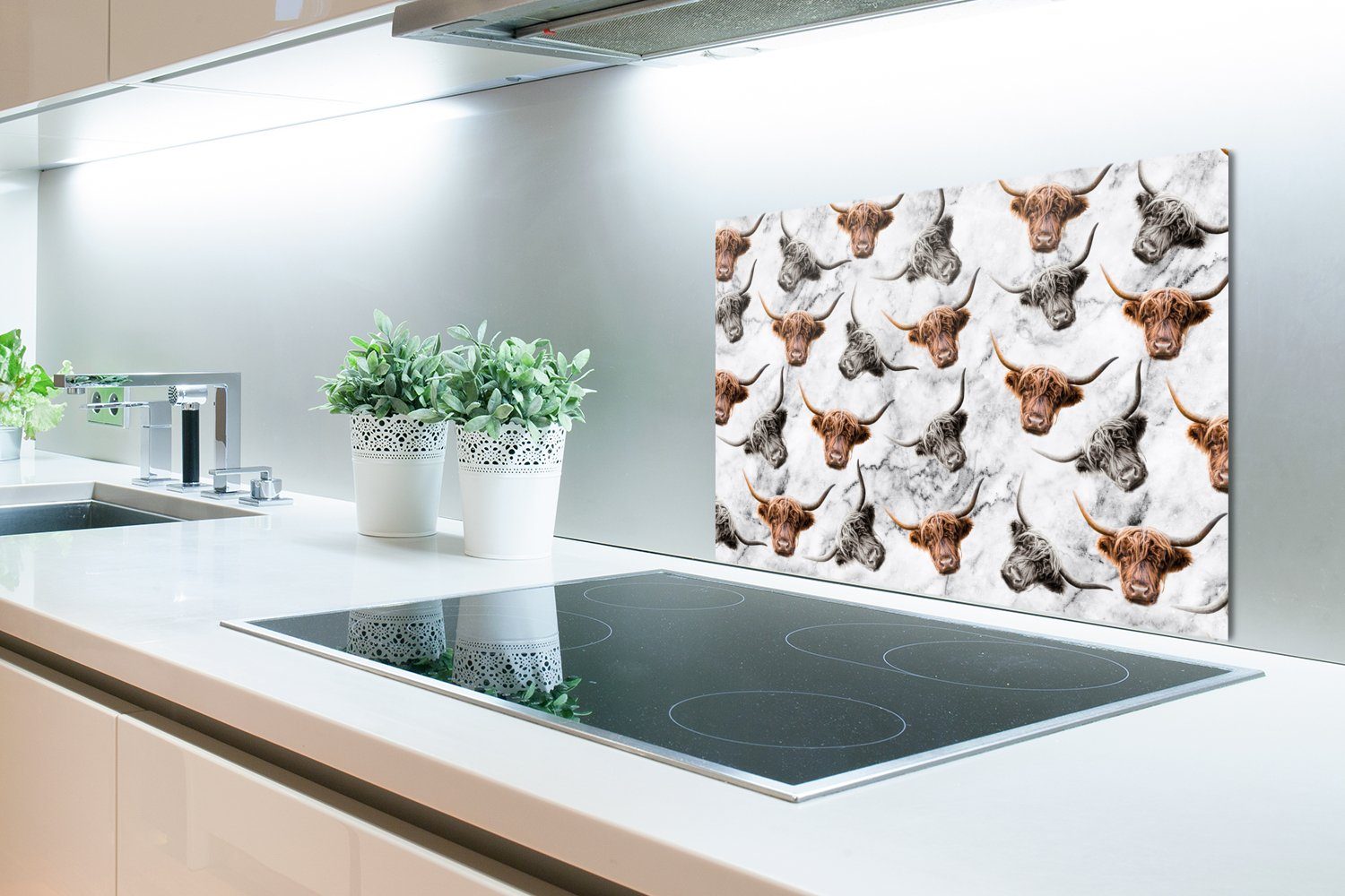 Wandschutz, aus - Herdblende (1-tlg), Küchenrückwand Tiere, küchen Temperaturbeständig Marmor MuchoWow cm, 60x40 Schottischer - Highlander