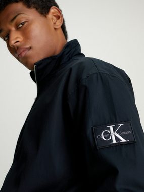 Calvin Klein Jeans Outdoorjacke CASUAL UTILITY HARRINGTON mit Logopatch