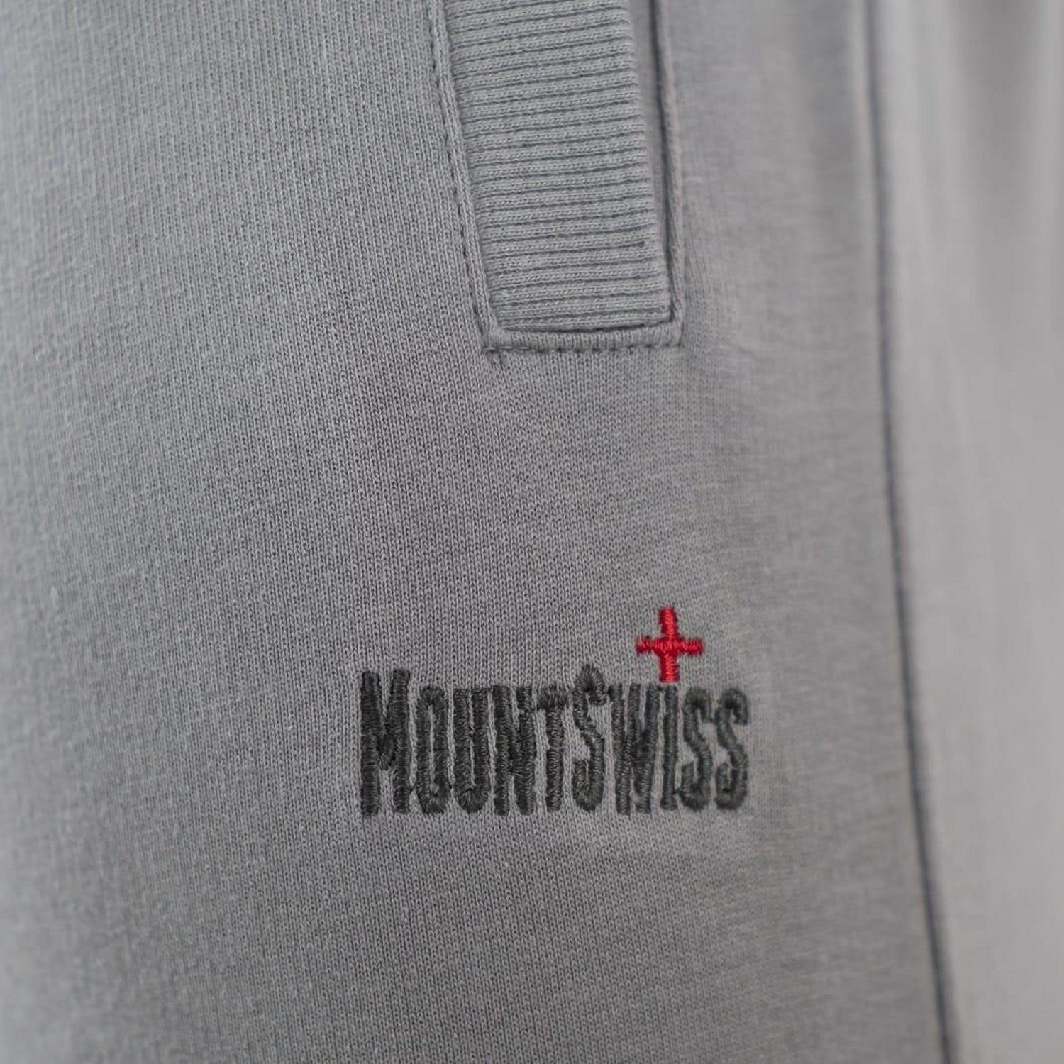 Mount Herren schwarz LUCA Shorts (1-tlg) Freizeit-Shorts Mount kurze Swiss© / Swiss