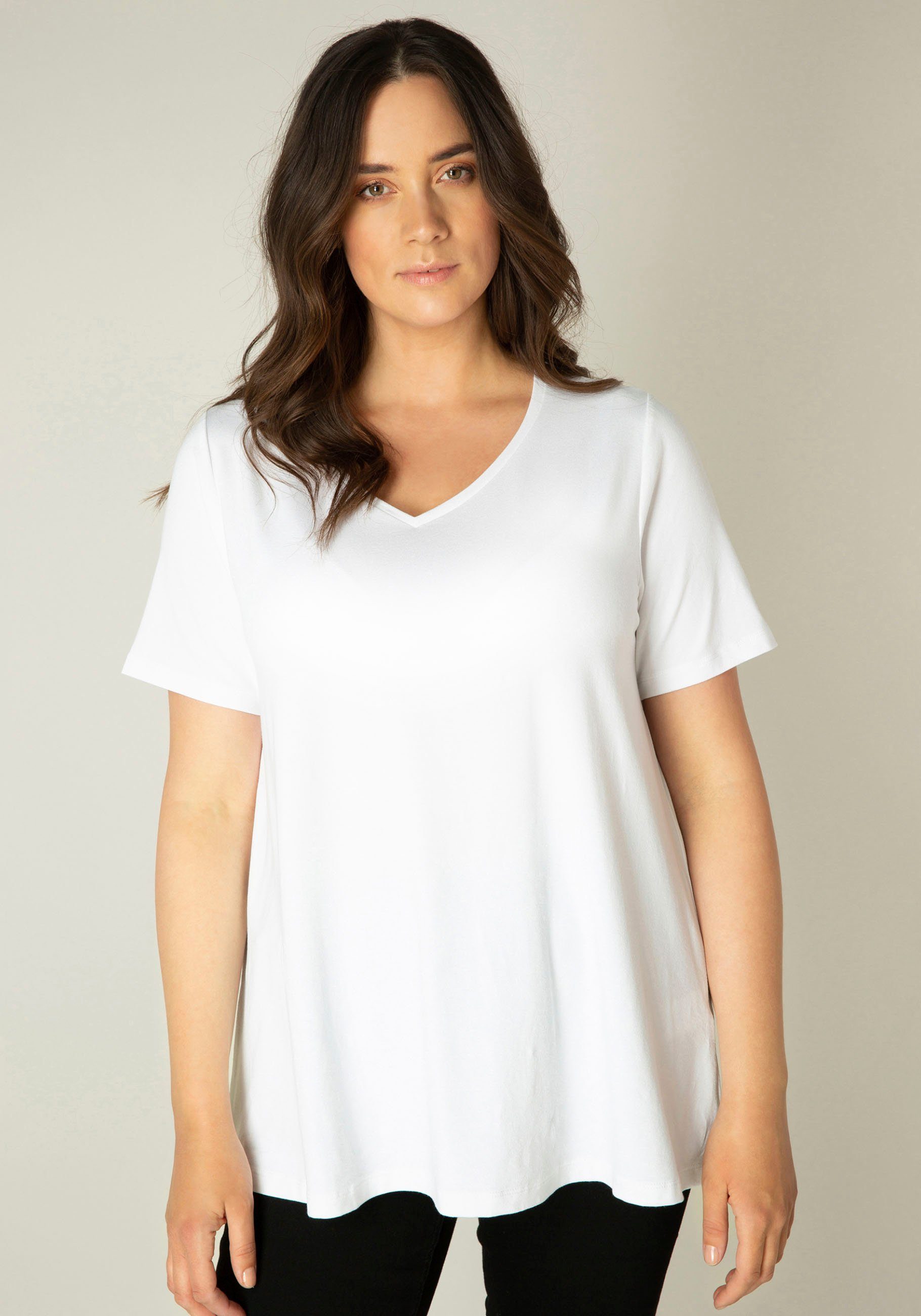 Base Level Curvy T-Shirt Alba mit V-Ausschnitt günstig online kaufen