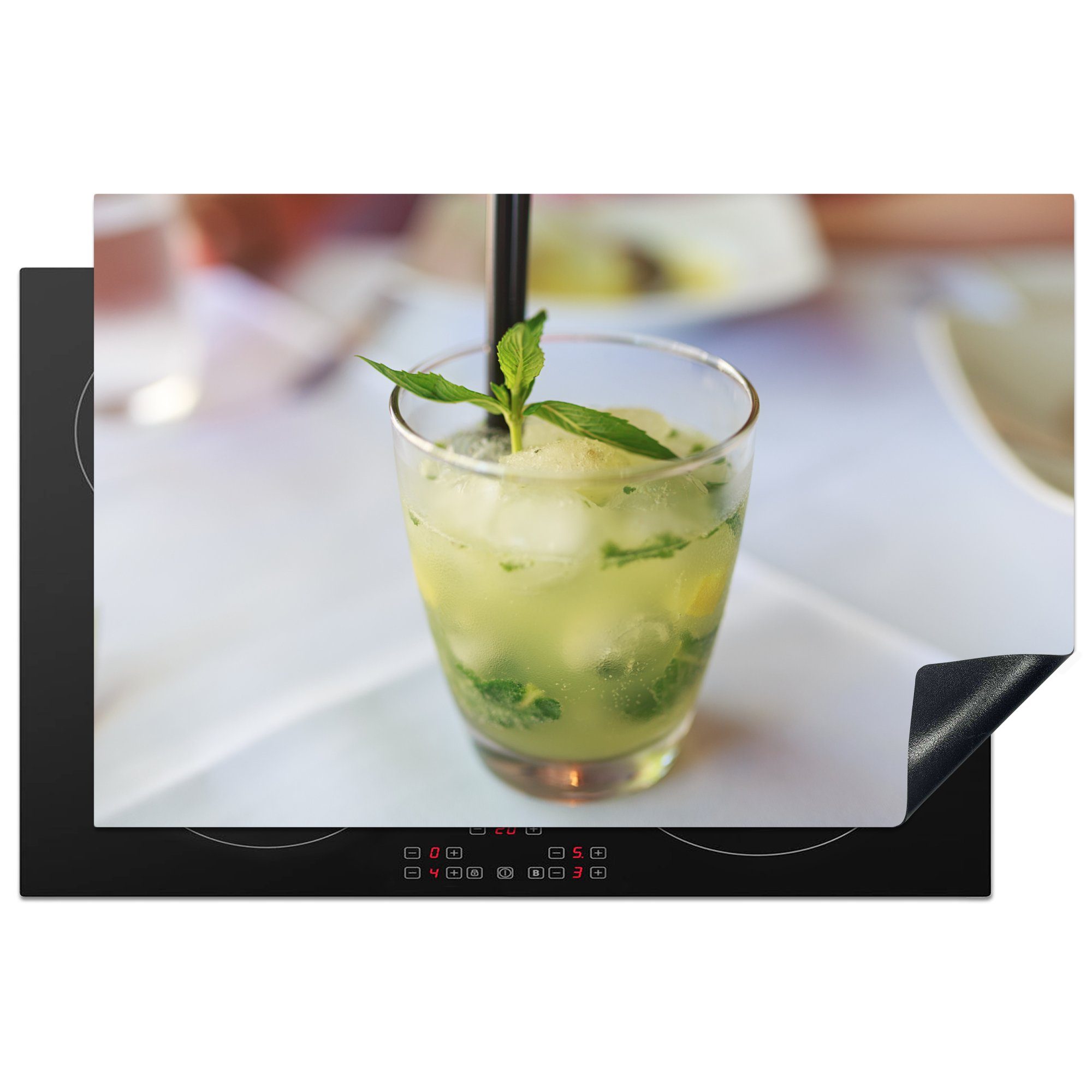 MuchoWow Herdblende-/Abdeckplatte Leckerer Mojito in einem runden Glas, Vinyl, (1 tlg), 81x52 cm, Induktionskochfeld Schutz für die küche, Ceranfeldabdeckung