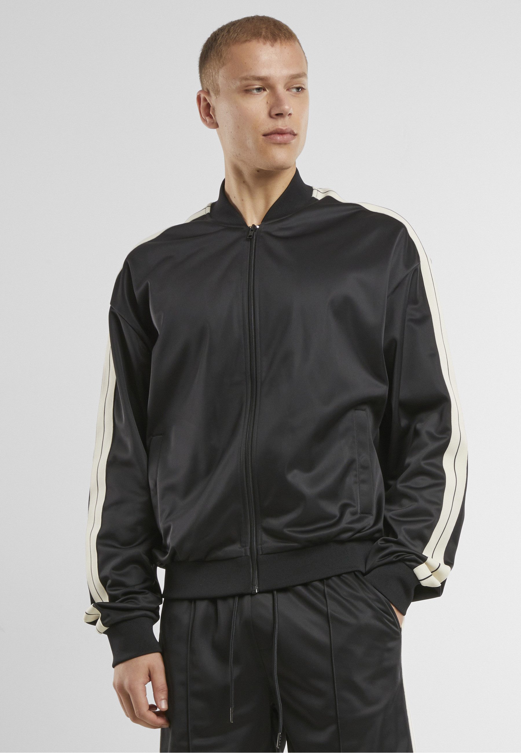 URBAN CLASSICS Allwetterjacke Urban Classics Tennis Core Jacket (1-St)
