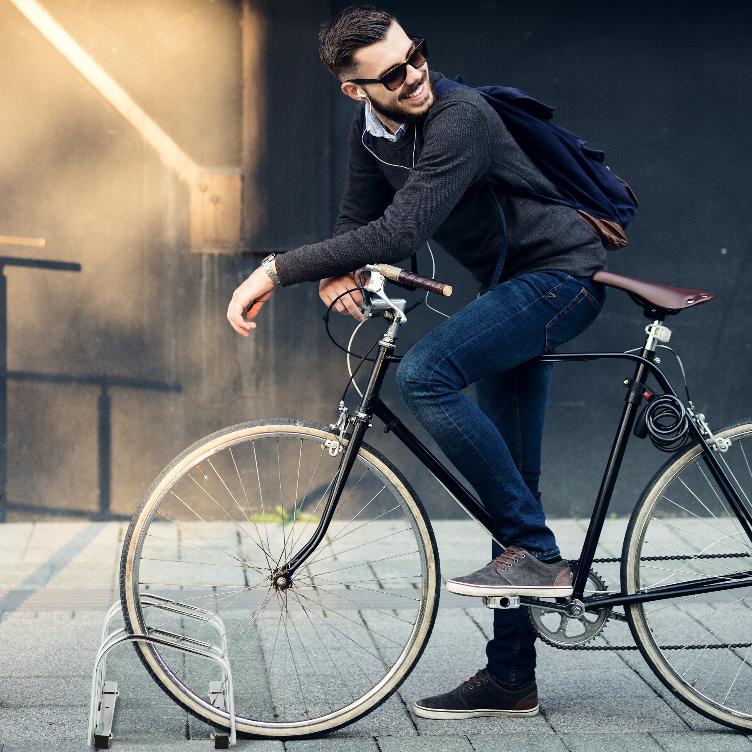 relaxdays Fahrradständer Silberner Fahrradständer für 2 Fahrräder (1-St)