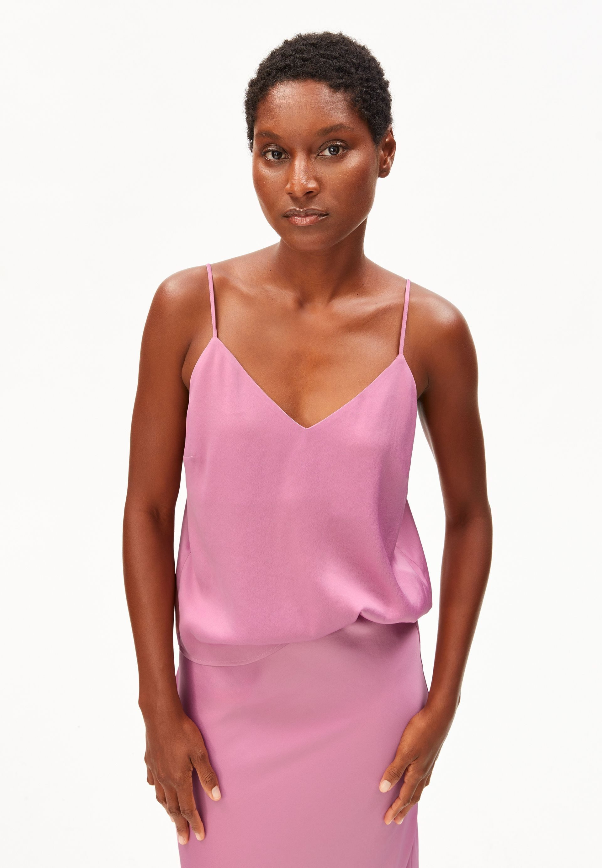 Armedangels Blusentop SATIN SPAGHETTI Naia™ Renew Mix Regular Fit