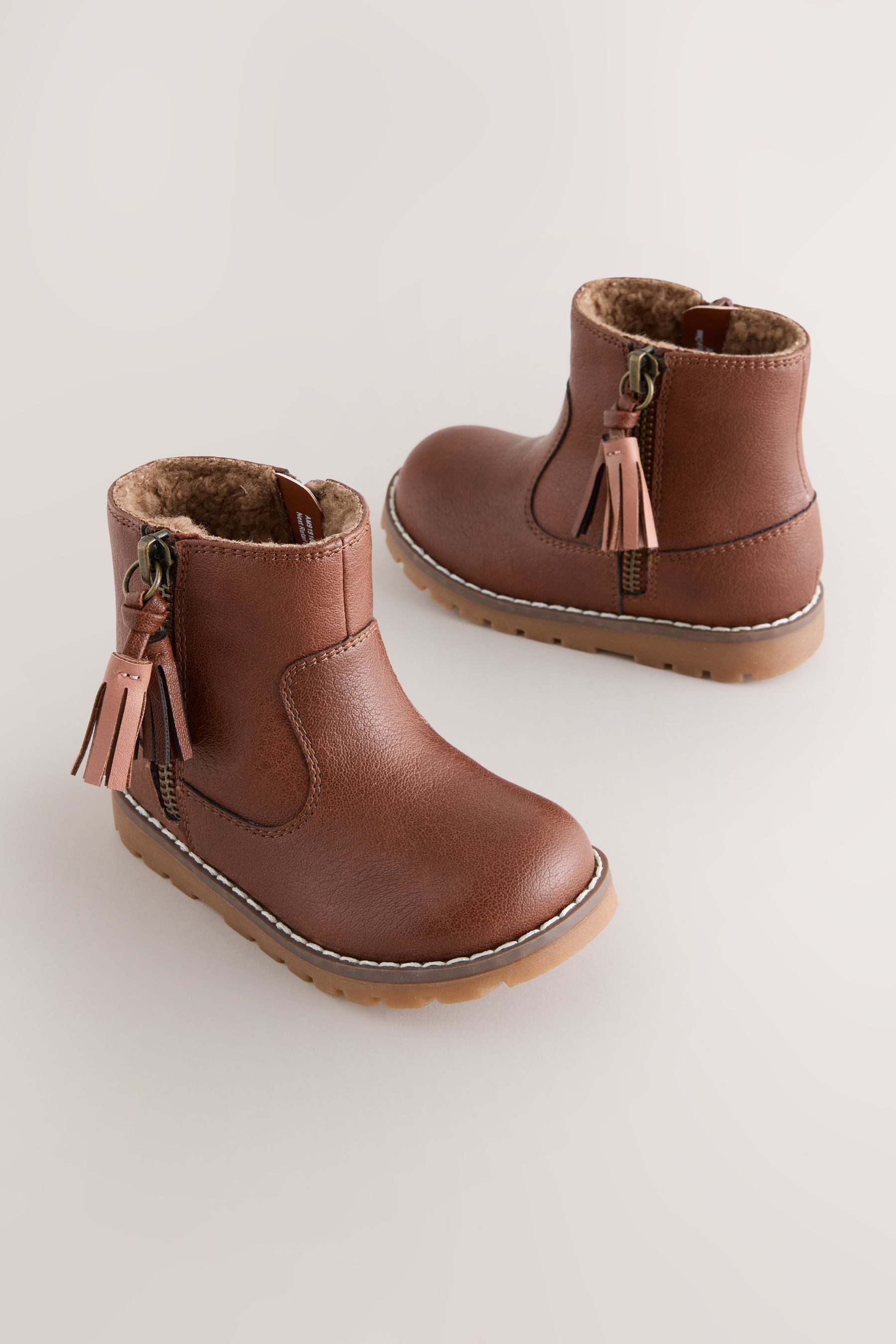 Next Chelseastiefel mit Quaste und Reißverschluss Stiefelette (1-tlg)
