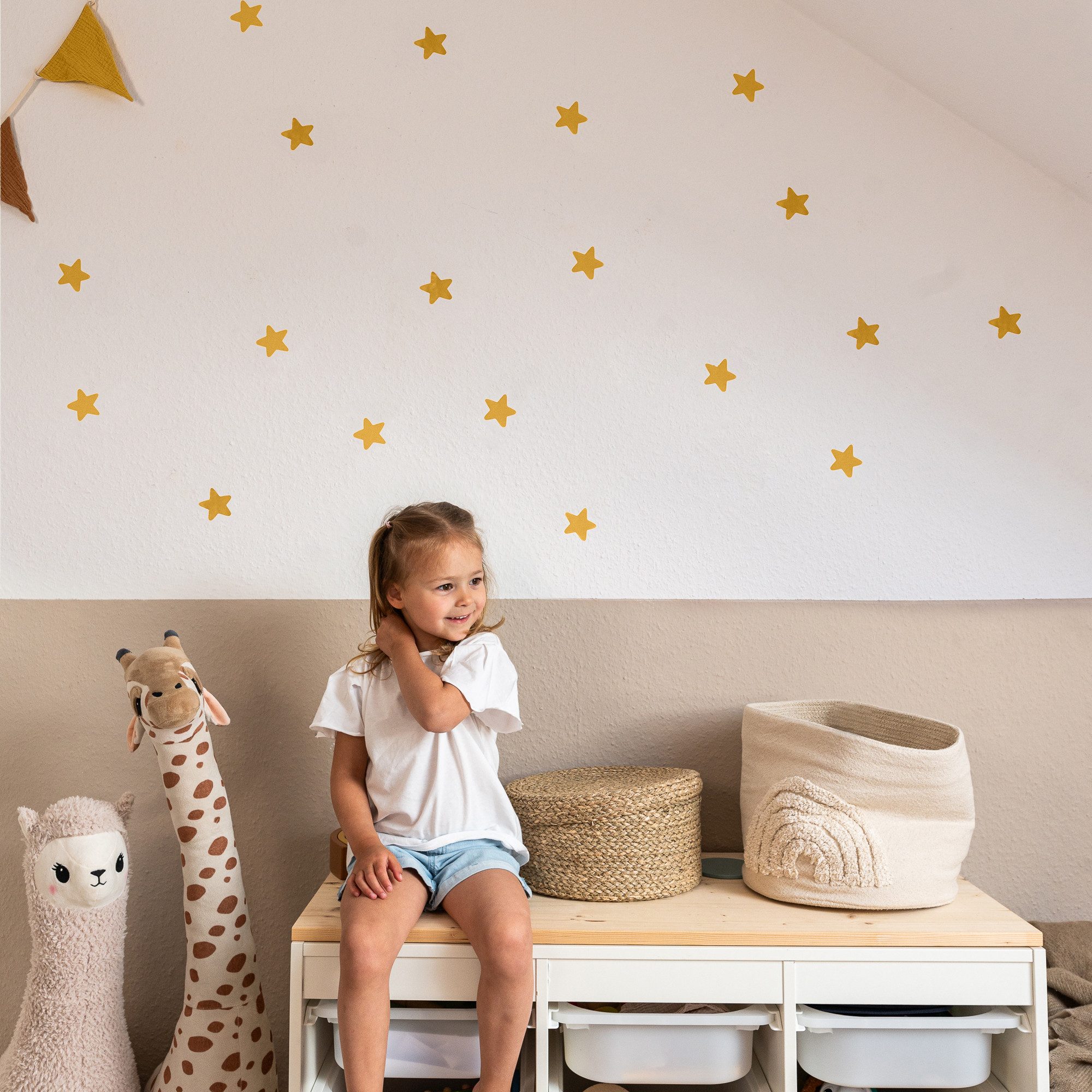lilimaus Wandsticker Herzen, Sterne & Punkte selbstklebend - Deko fürs Kinderzimmer (36 St), Herzen, Sterne oder Punkte - 36er- & 132er-Set, ablösbar