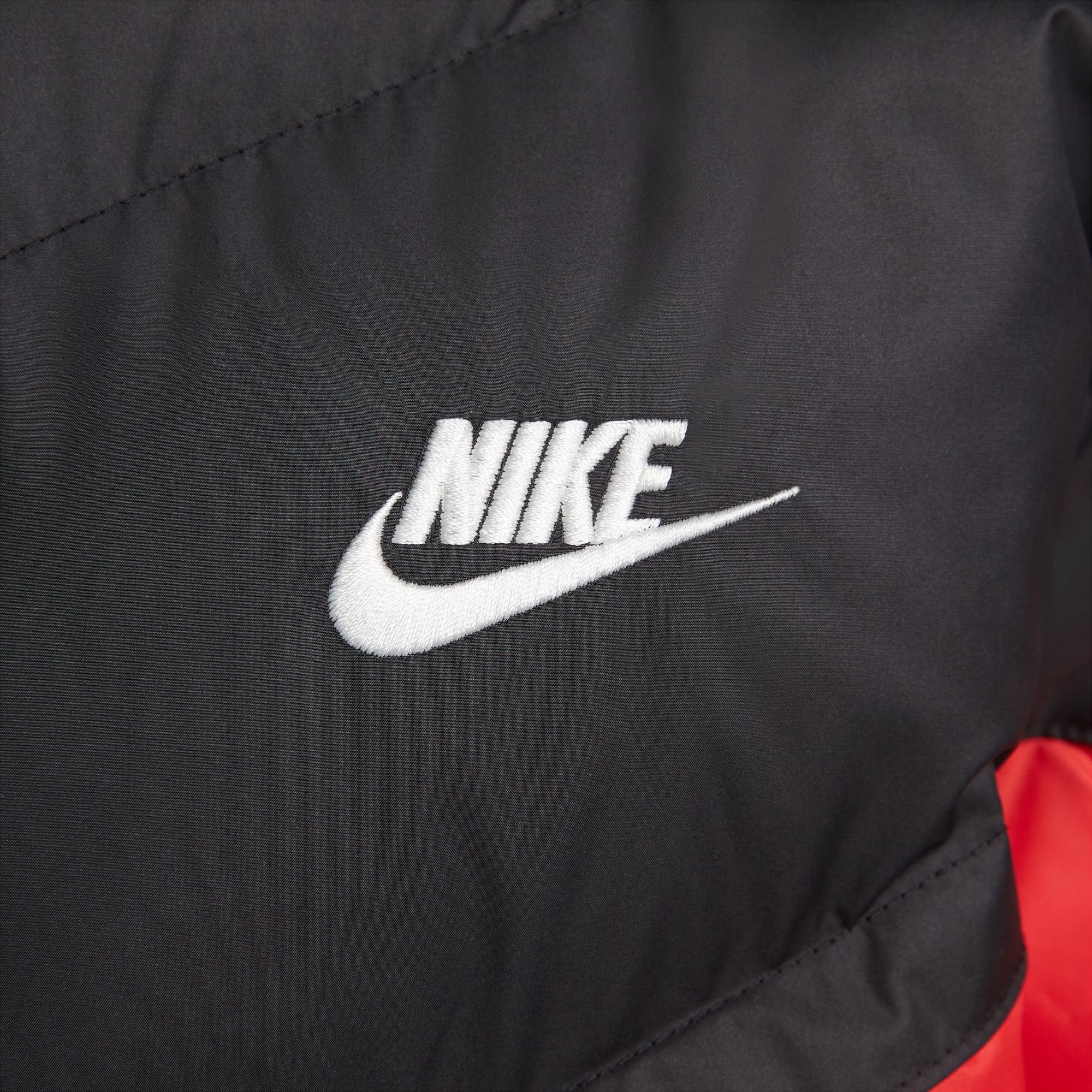 Nike Sportswear Windbreaker MEN'S BLACK/UNIVERSITY RED/SAIL HOODED INSULATED WINDRUNNER JACKET STORM-FIT
