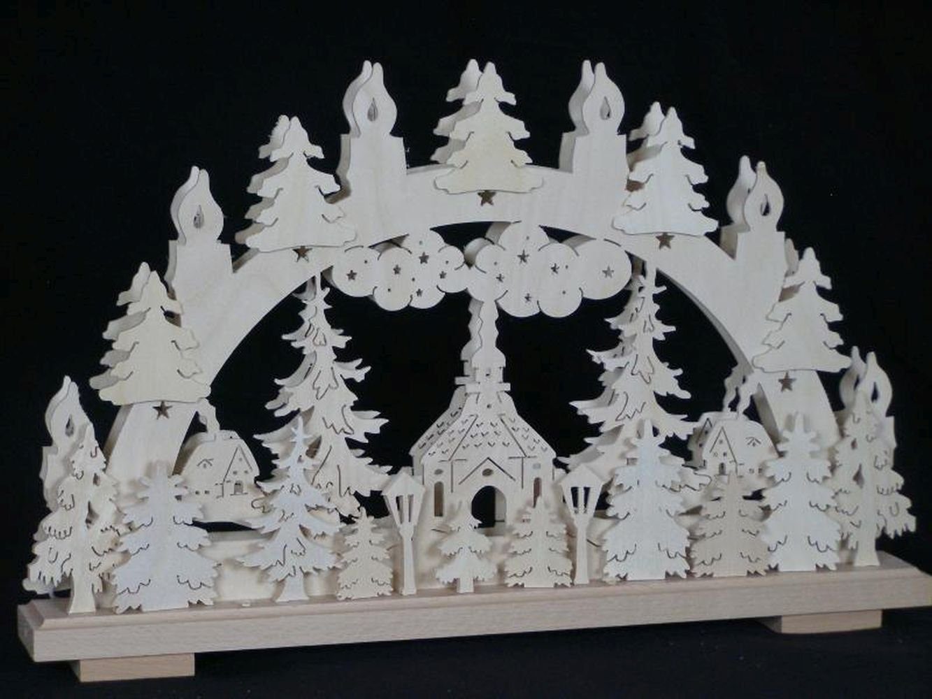 Schwibbogen Erzgebirge – Mit Seiffener Kirche & Waldtieren, Beleuchtet, 72x10 Cm, 220V, Holz Laubsäge-Optik