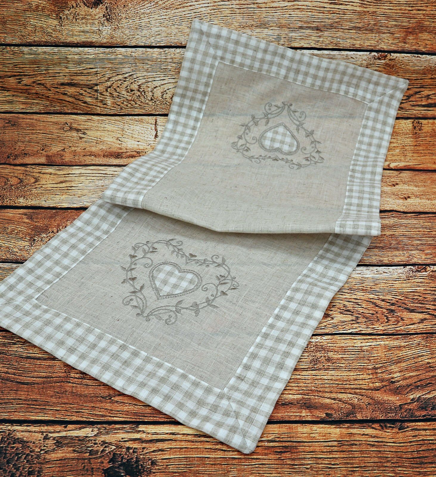 heimtexland Tischdecke Landhaus Tischdeko Serie Karo Leinen bestickt (Stück günstig online kaufen