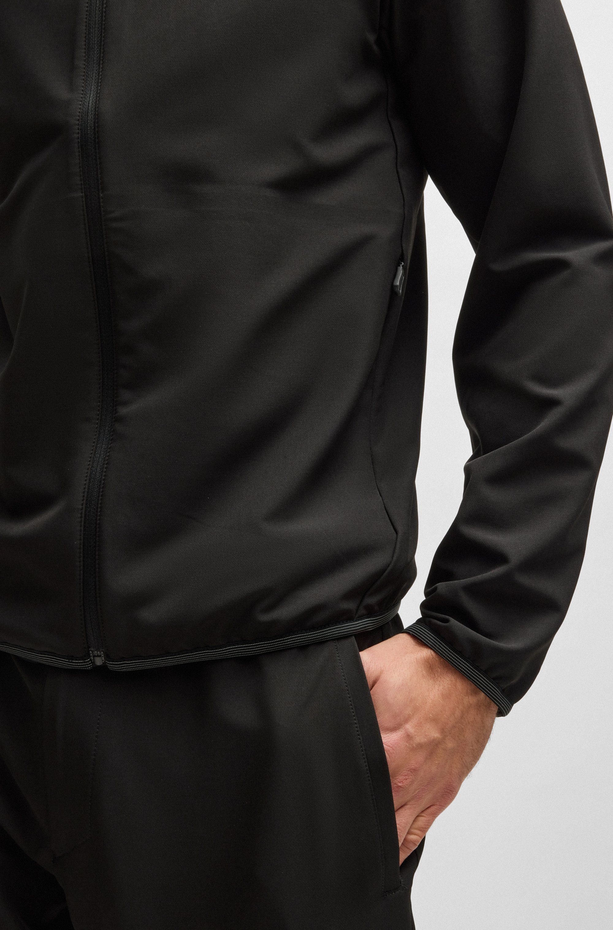 BOSS GREEN Funktionsjacke L Commuter wasserabweisend Funktionsjacke mit gummiertem Label 4 Wege Stretch