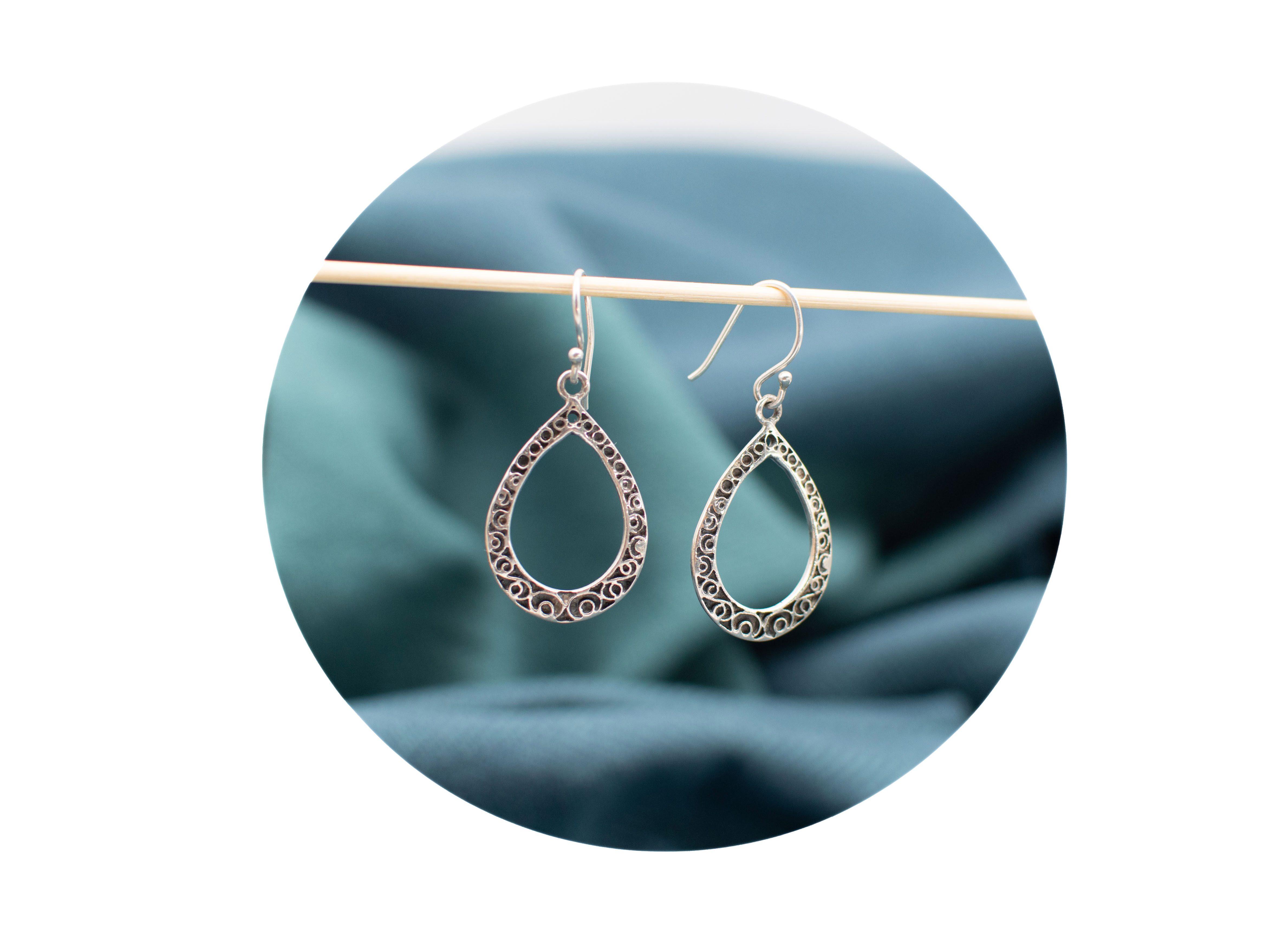 Aurelie Paar Ohrhänger Gehämmerte Tropfen Hängeohrringe, 925 Sterling Silber, gehämmerte Oberfläche