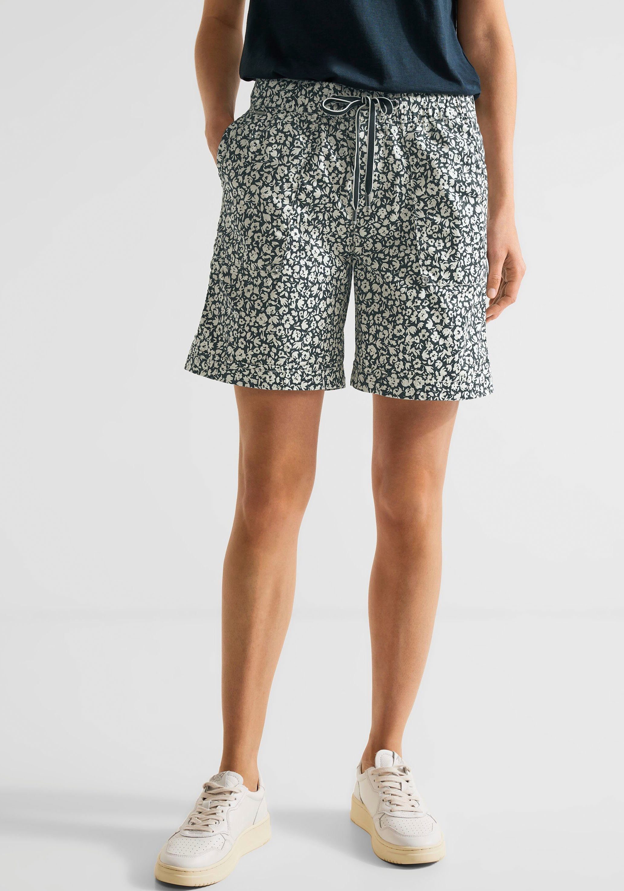 STREET ONE Shorts mit kleinem Metalllabel