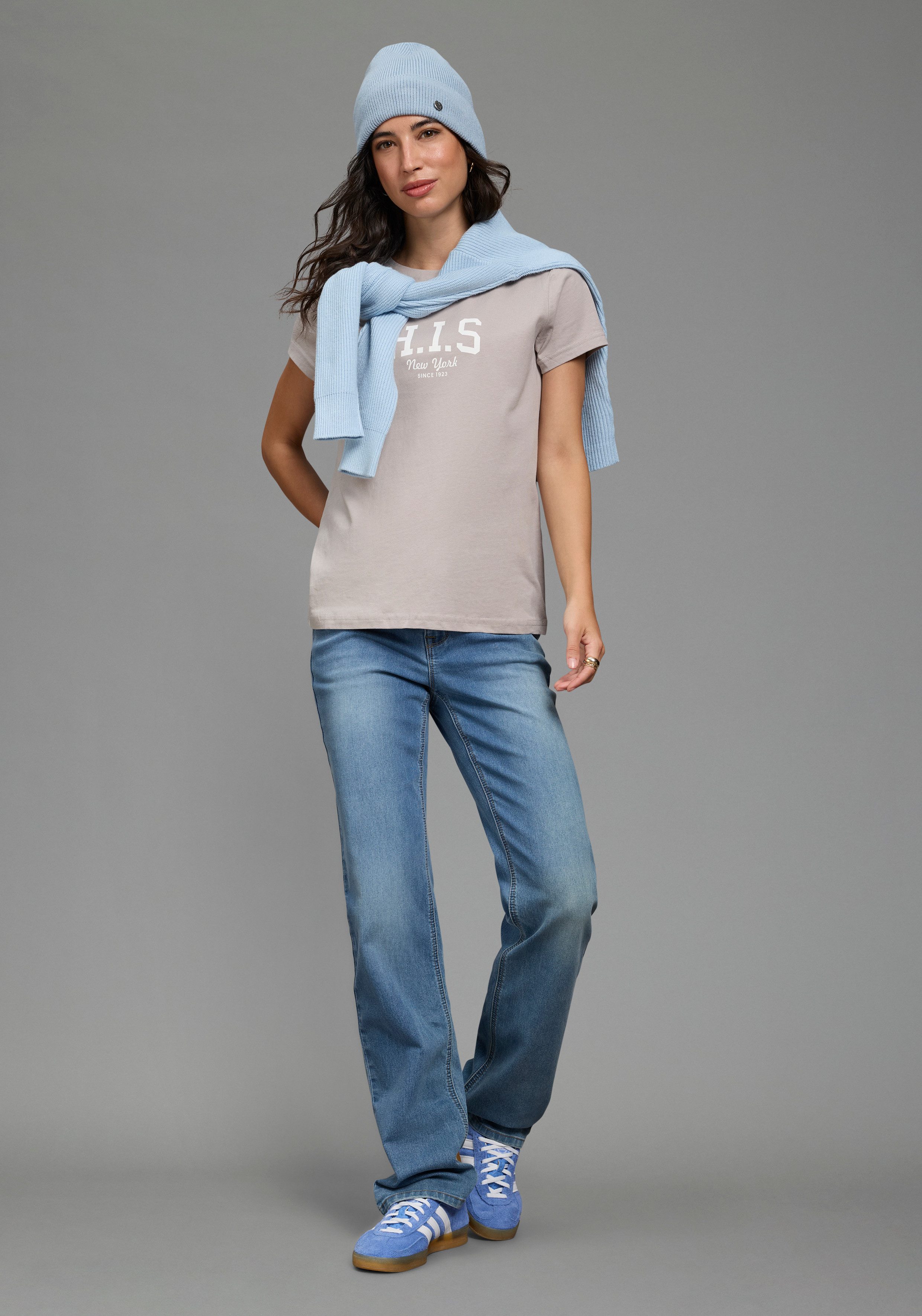 Zum Outfit 11
