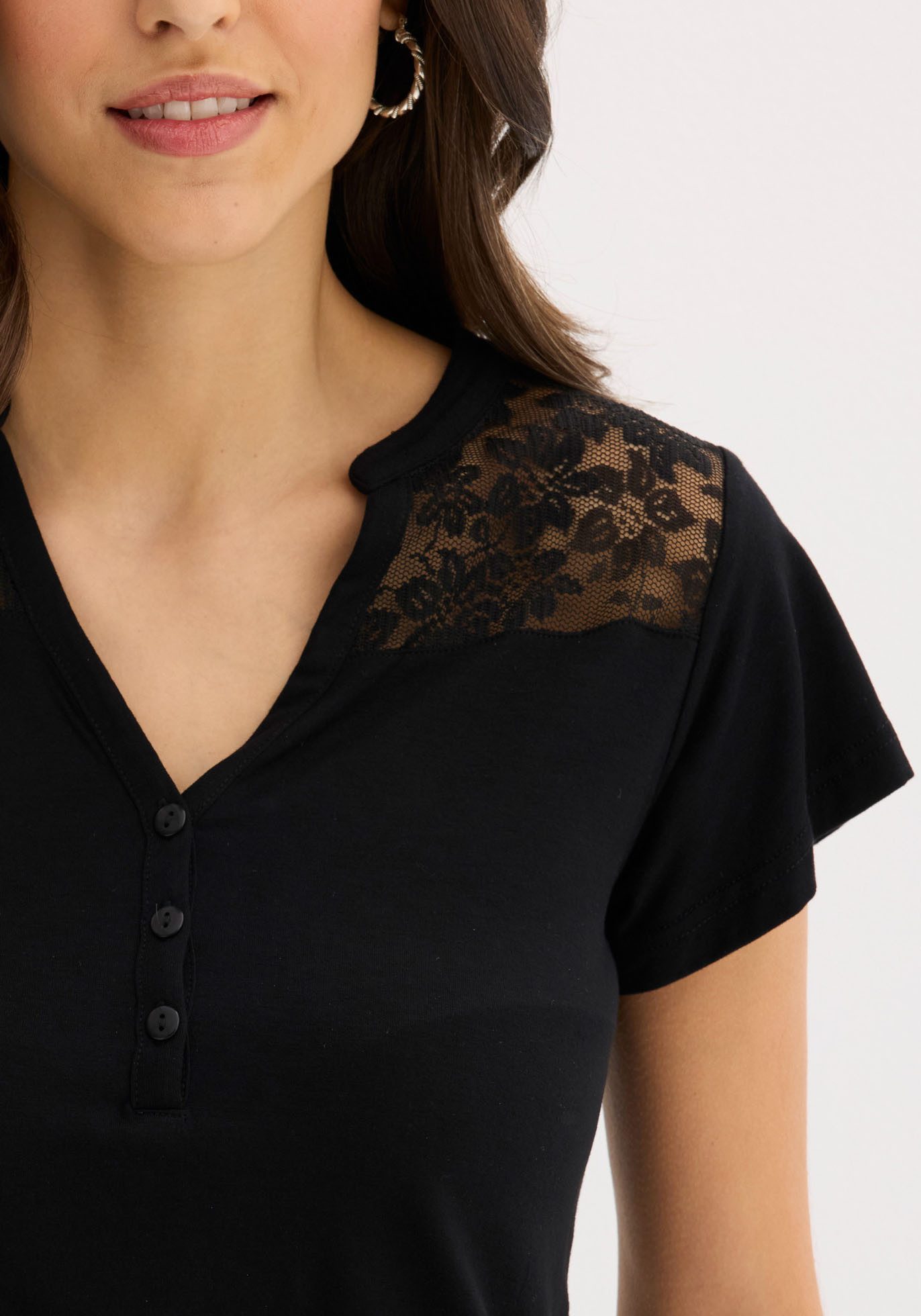 bonprix Henleyshirt figurumschmeichelnde Passform, Kurzarm, aus Viskose-Mix mit Elasthan