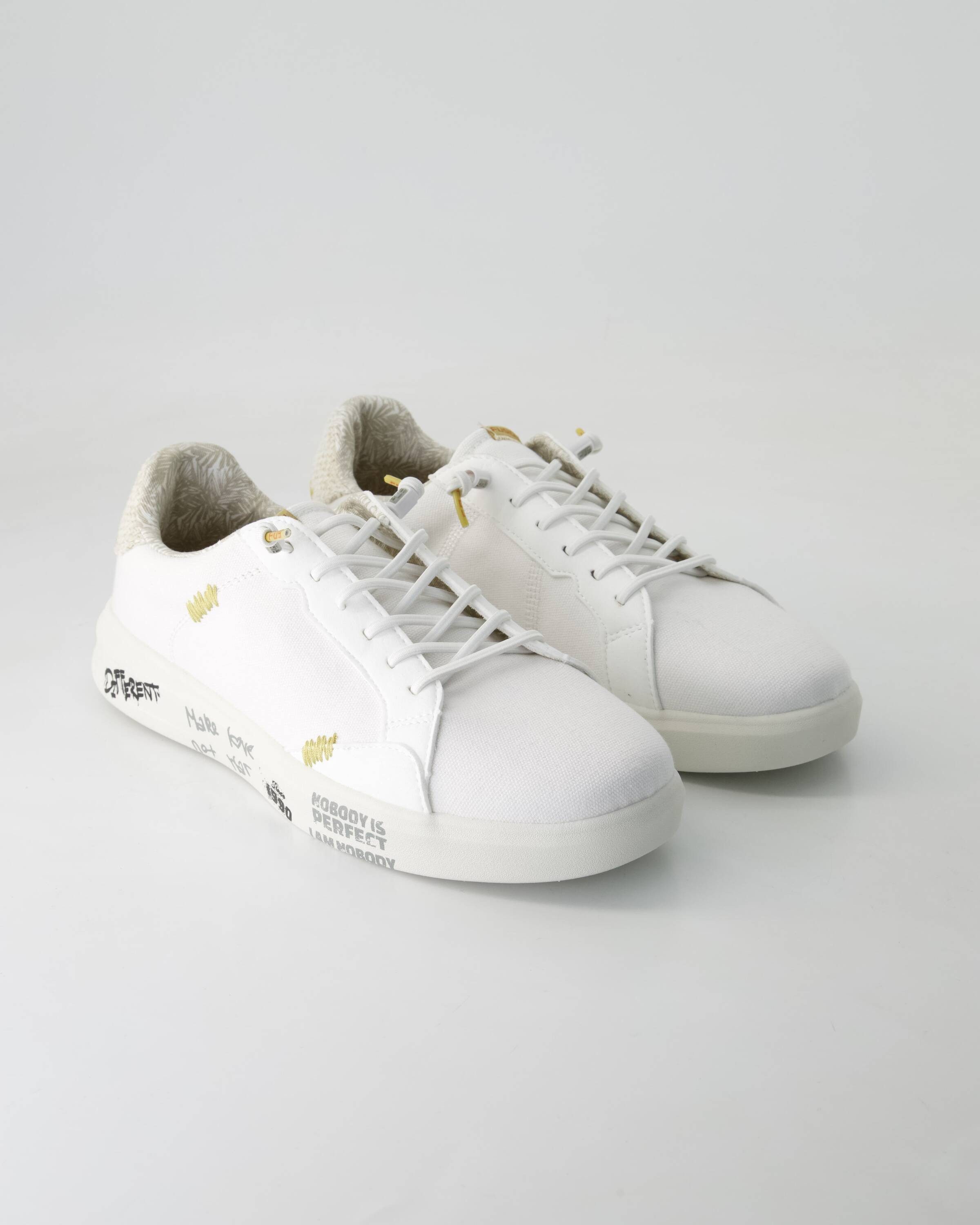 Alex washed Sneaker