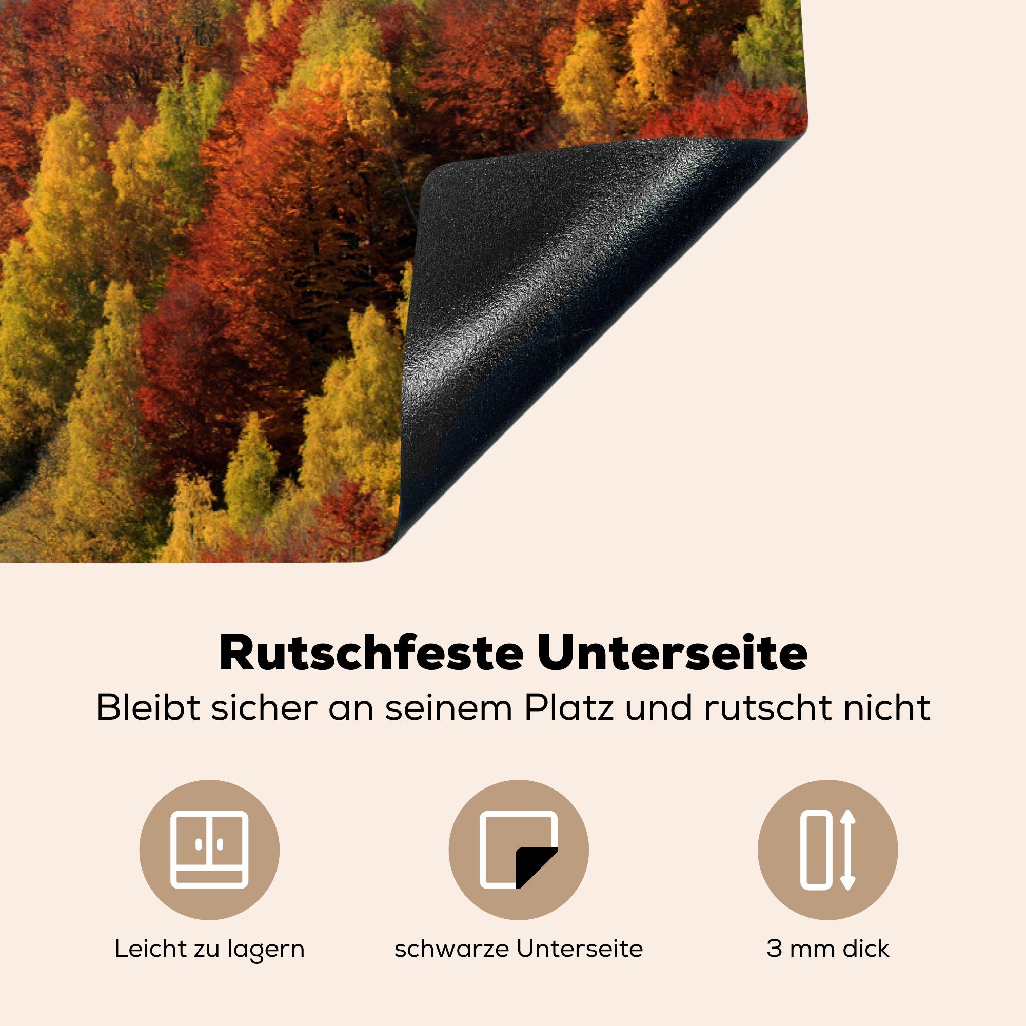 die Herbstliche Landschaft Piatra, Schutz im Induktionskochfeld (1 MuchoWow und 81x52 cm, Herdblende-/Abdeckplatte tlg), für mit Vinyl, Bergen Nationalpark Ceranfeldabdeckung küche, Wäldern