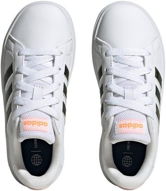 adidas Sportswear GRAND COURT LIFESTYLE LACE TENNIS Sneaker Design auf den Spuren des adidas Superstar