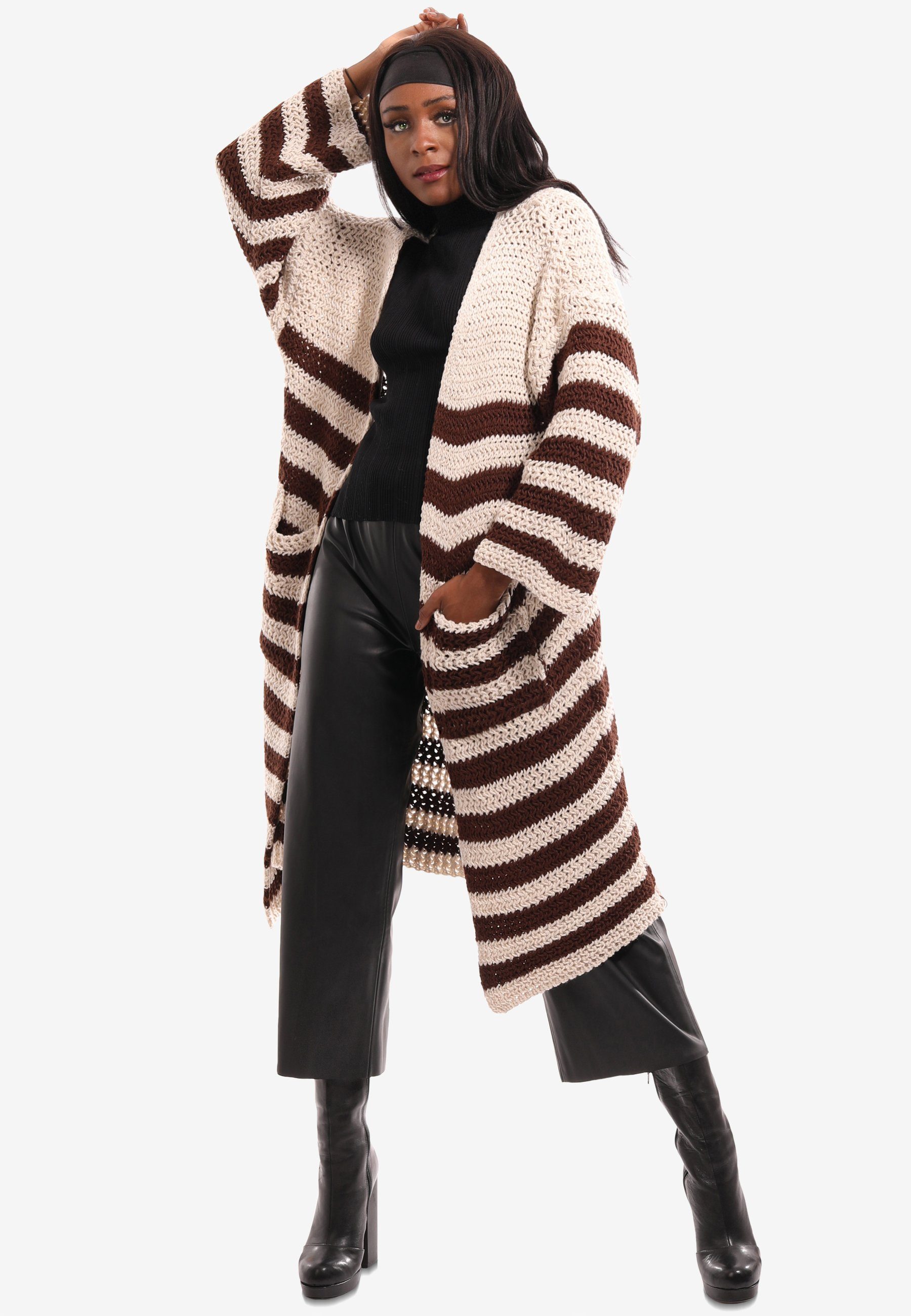 YC Fashion & (1-tlg) Cardigan in Comfort" Style XXL-Einschubtaschen Unifarbe braun "Striped mit