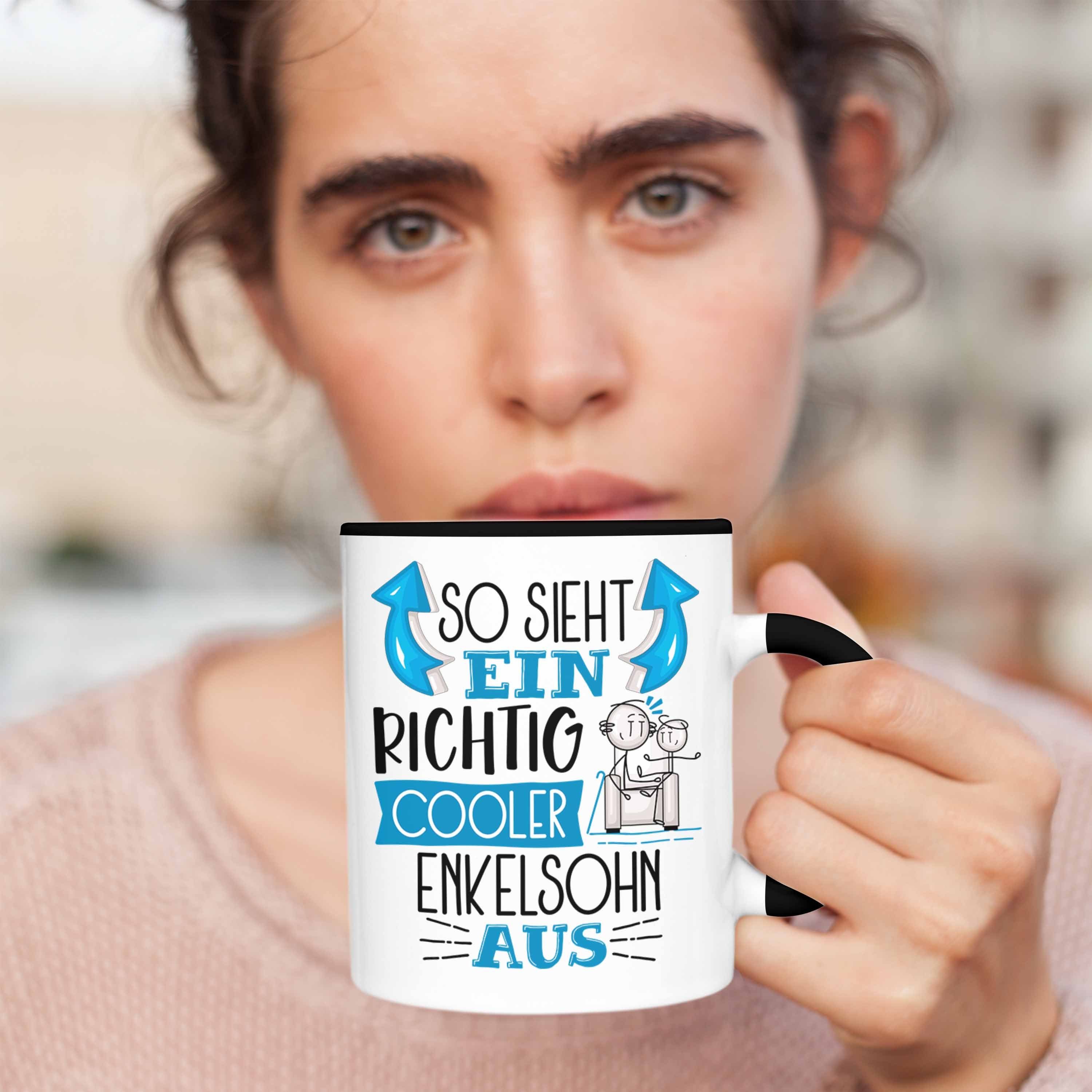 Trendation Tasse Enkelsohn Tasse Geschenk Enkelsohn So Schwarz Aus Ein Sieht Cooler Ge RIchtig