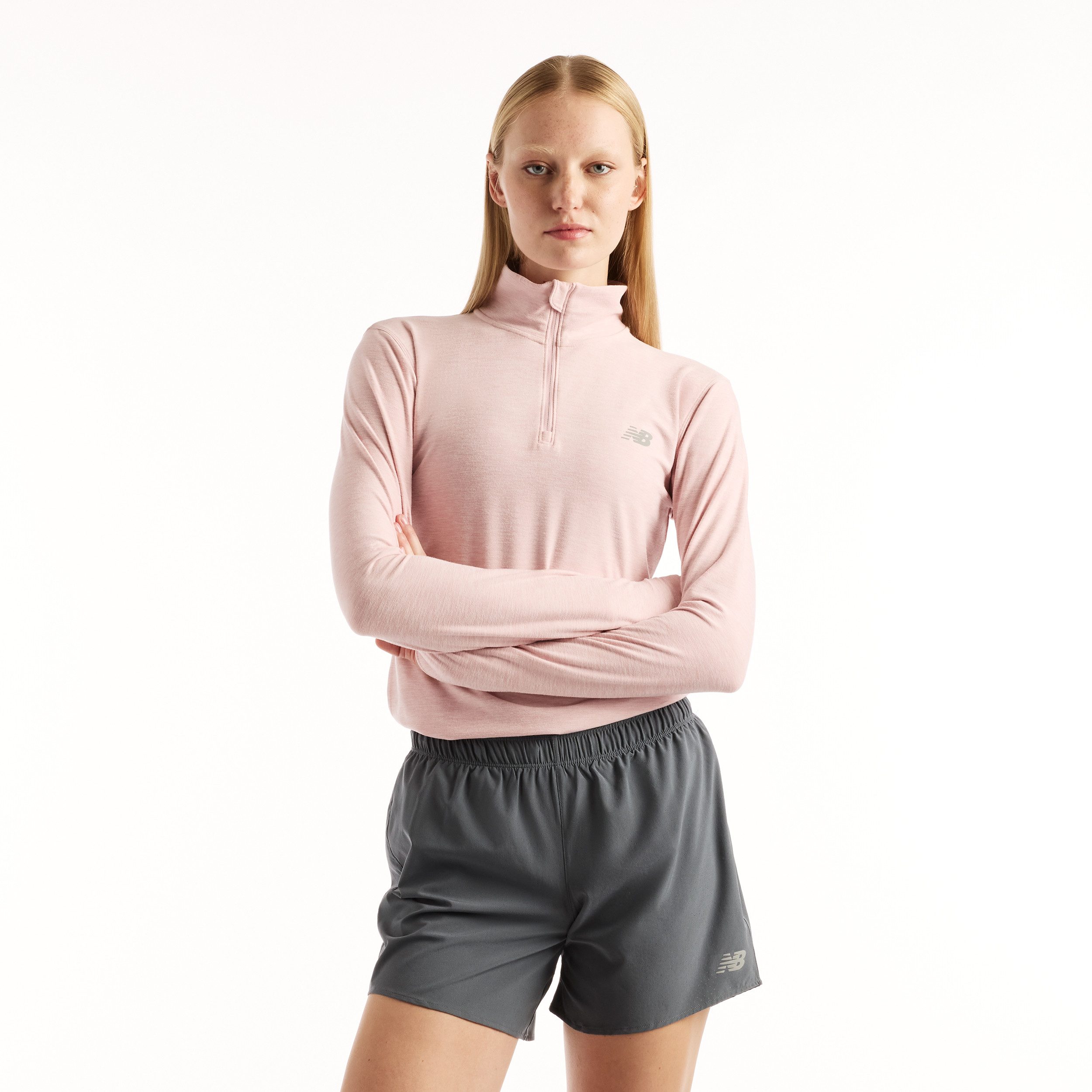 New Balance Laufshirt SPORT ESSENTIALS SPACE DYE 1/4 ZIP hochschließender Kragen, mit 1/4-Reißverschluss, Kurzarm