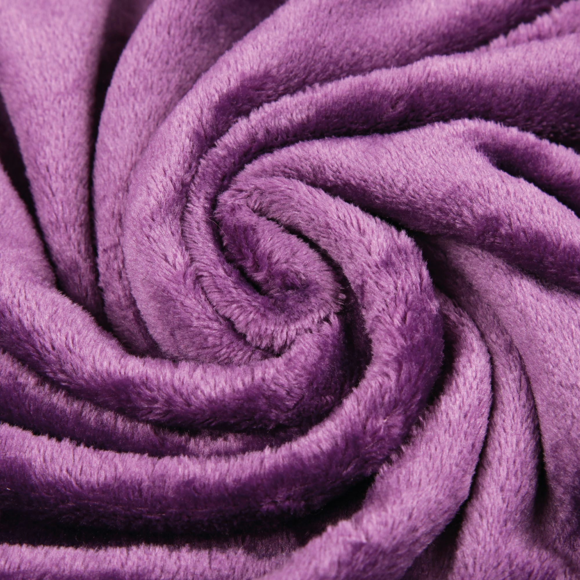 Wohndecke zum Kuscheln "Celina" S-XXXL, Bestlivings, Mikrofaser, flauschig, warm, waschbar bei 30°C, trocknergeeignet