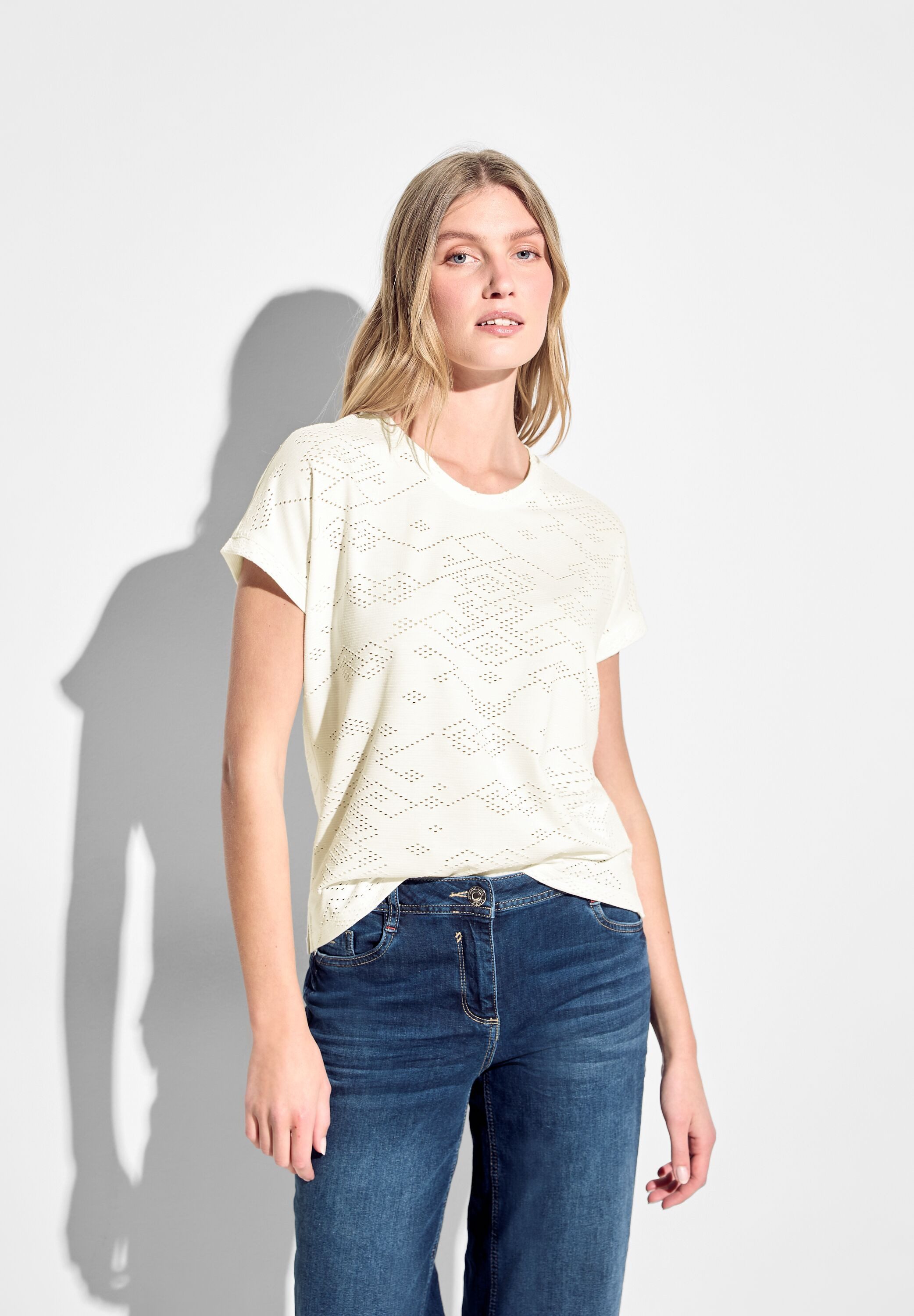CECIL T-Shirt mit Lochmuster in Ornamentform günstig online kaufen