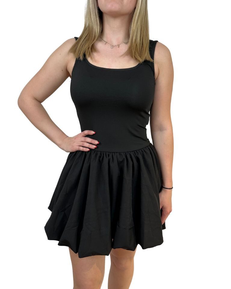 ITALY VIBES Minikleid - elegantes Minikleid mit einem figurbetonten Oberteil