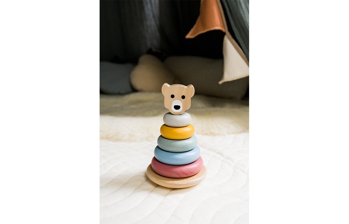 KINDSGUT Stapelspielzeug Stapelturm, Motorik-Spielzeug für Klein-Kinder aus Holz, Bär