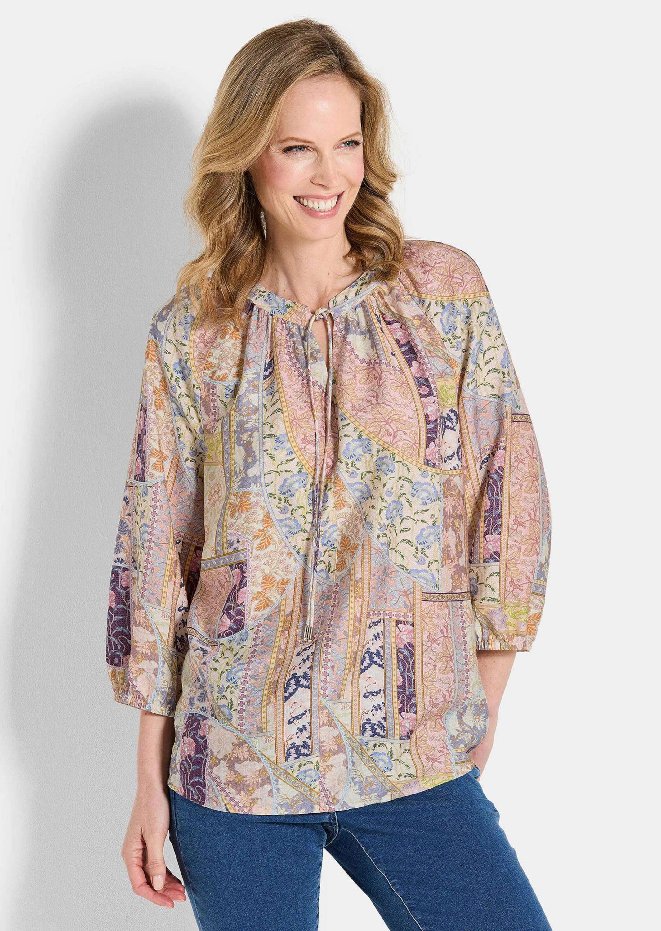 Schlupfbluse Kurzgröße: Luftige Patch-Druck-Bluse mit 3/4-Arm