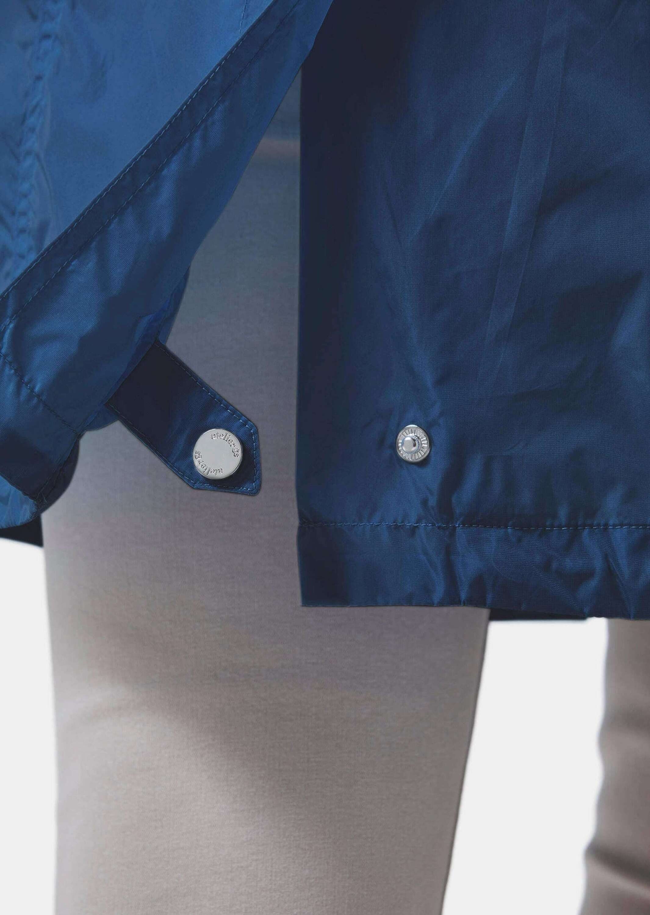 GOLDNER Outdoorjacke aus royalblau funktionalem Material leichter Regen Parka Trendiger