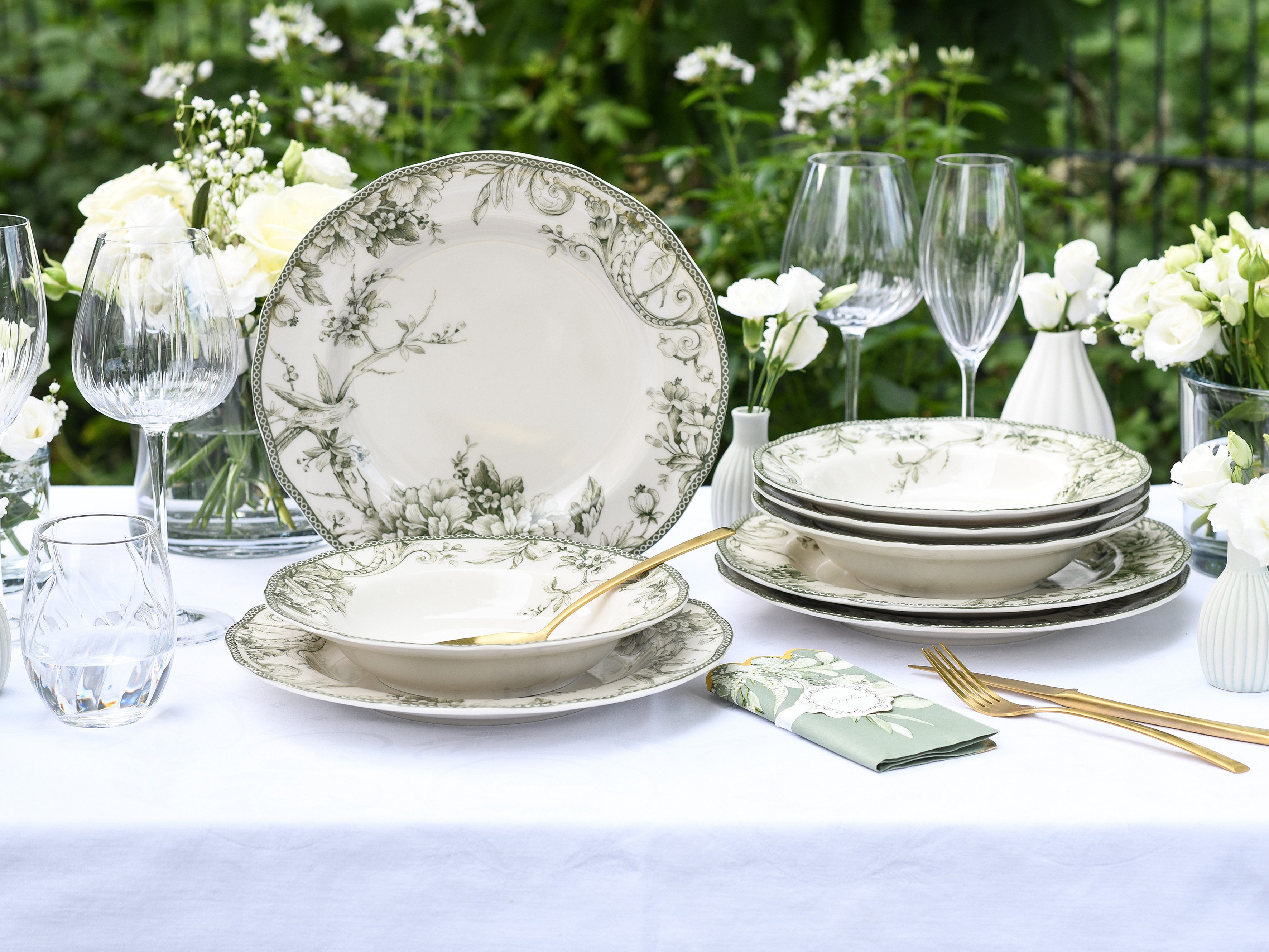 CreaTable Tafelservice Adelaide, Service 8-tlg. (8-tlg), 4 Personen, Porzellan, Teller Set, Nostalgischer Vintage Dekor, Elegante Form