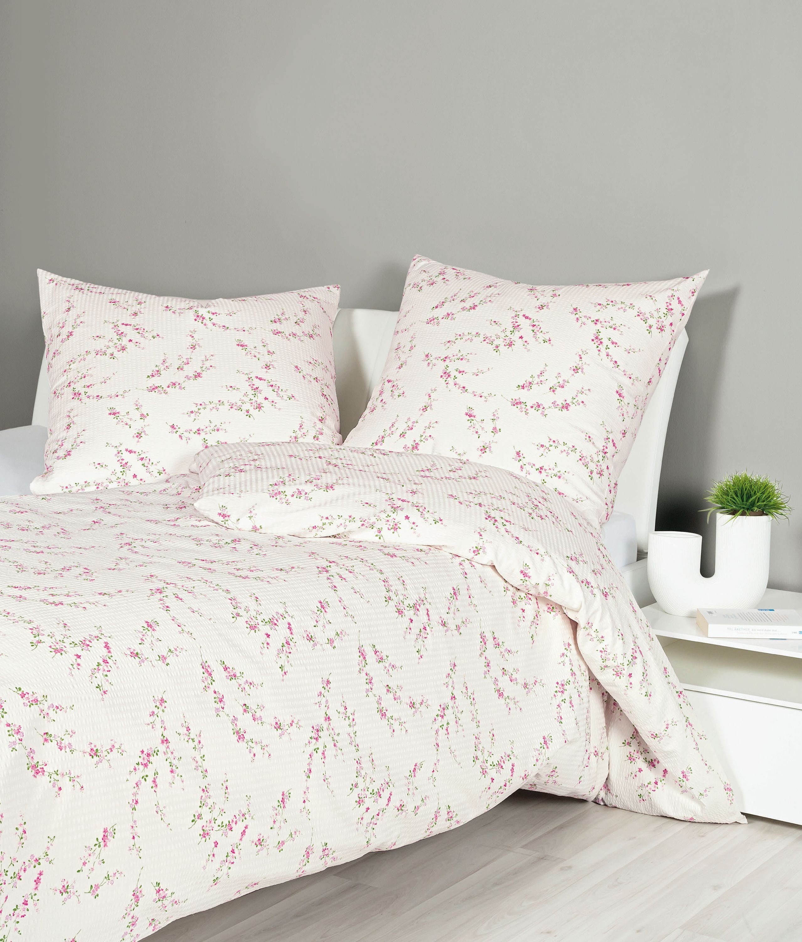 Traumschloss Bettwäsche Deluxe Premium, Seersucker, 2 teilig, Blumenranken, günstig online kaufen