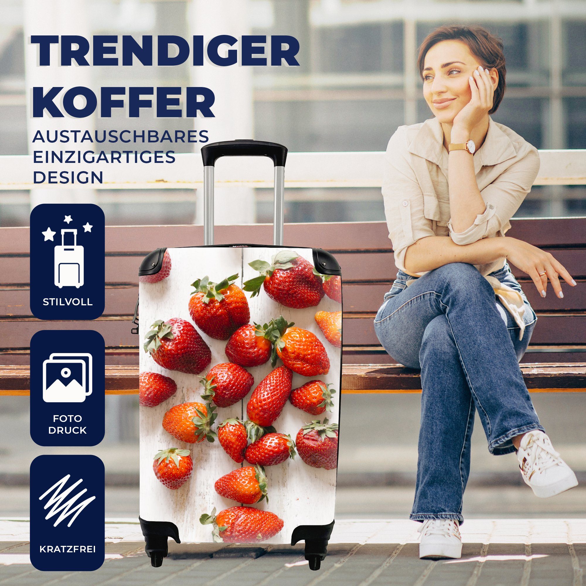 Erdbeere für 4 mit Reisetasche Trolley, - Handgepäck - rollen, Tisch, Rollen, Reisekoffer Obst Handgepäckkoffer MuchoWow Ferien,