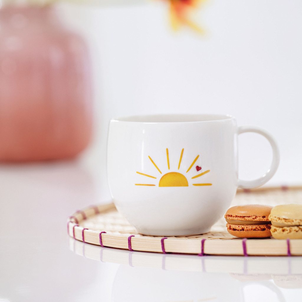 like. by Villeroy & Boch Tasse With Love Henkelbecher Hello Sunshine 290 ml, 1-tlg., Porzellan, Premium Porcelain, mikrow.- & spülm.sicher, Made in Germany