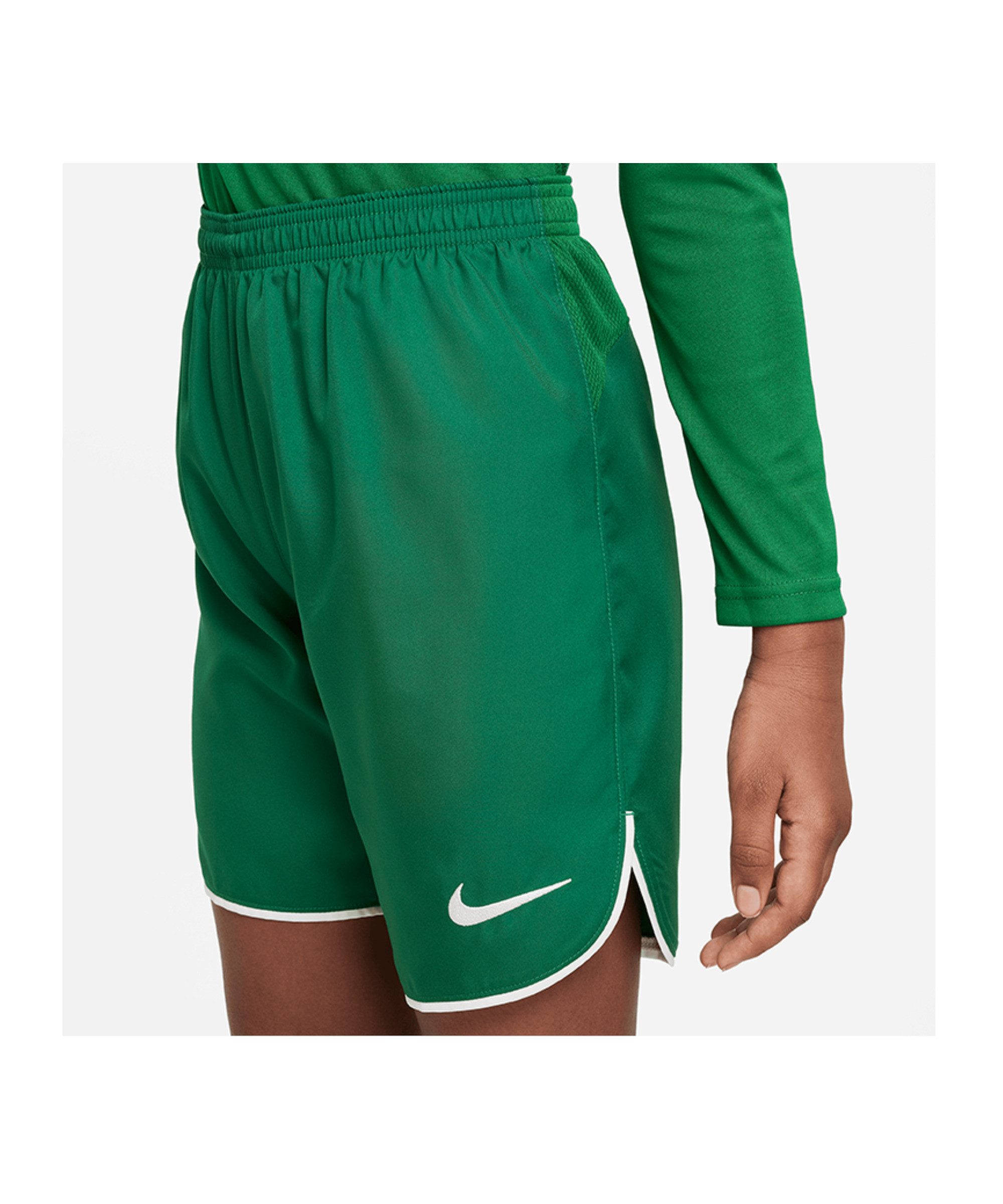 Nike Sporthose Nike Performance Laser V Woven Short Kids Shorts Laser