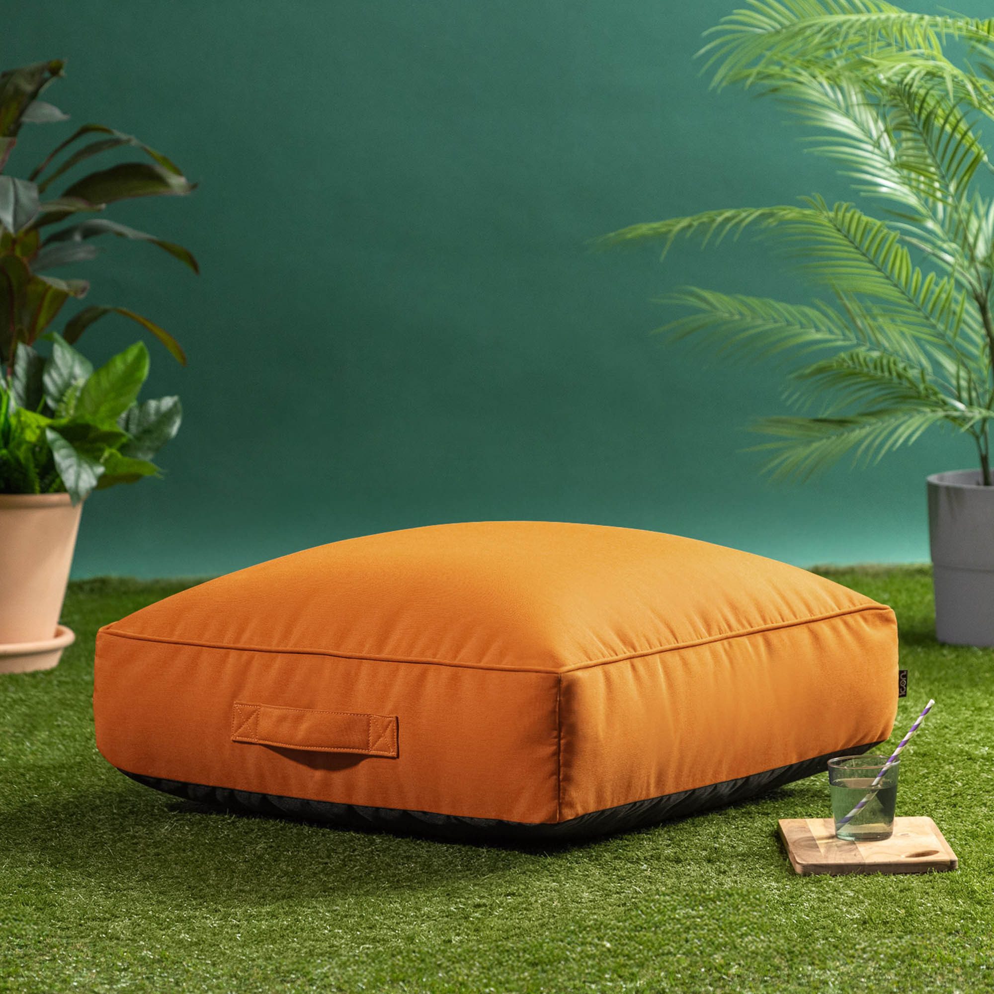 icon Sitzsack Erwachsene Bodenkissen aus Olefin „Solus“, Made in Germany, UV-beständig, wetterfest