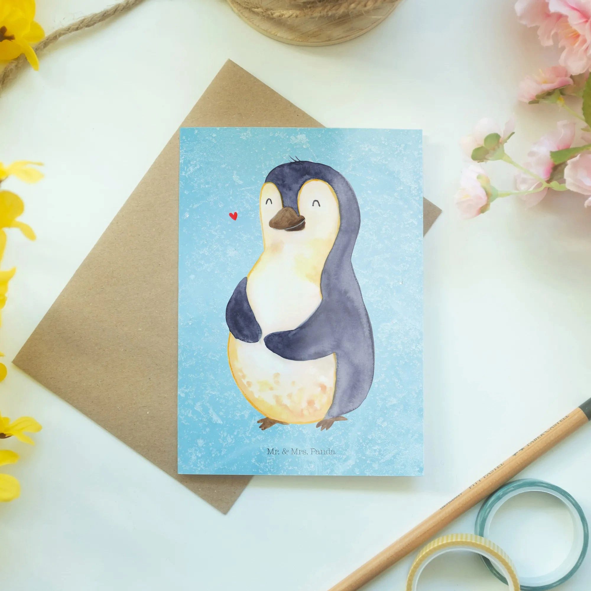 Thumbnail - Mr. & Mrs. Panda Grußkarte Pinguin Diät - Eisblau - Geschenk, Hochzeitskarte, Selbstrespekt, Mot, Handgefertigt