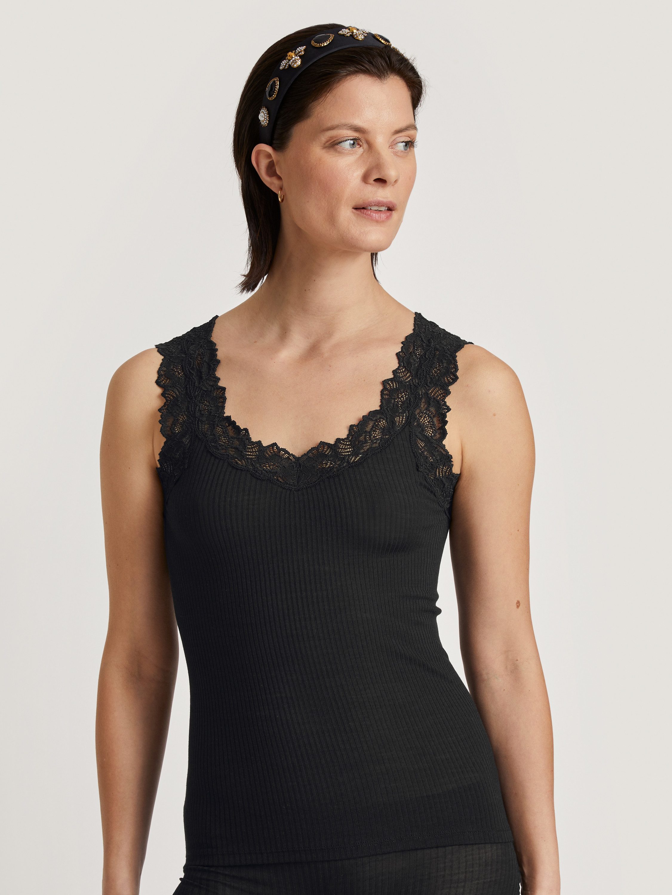 CALIDA Unterhemd Silky Wool Joy Damen (1-St) aus Wolle-Seide, Feinripp, temperaturausgleichend, geruchshemmend